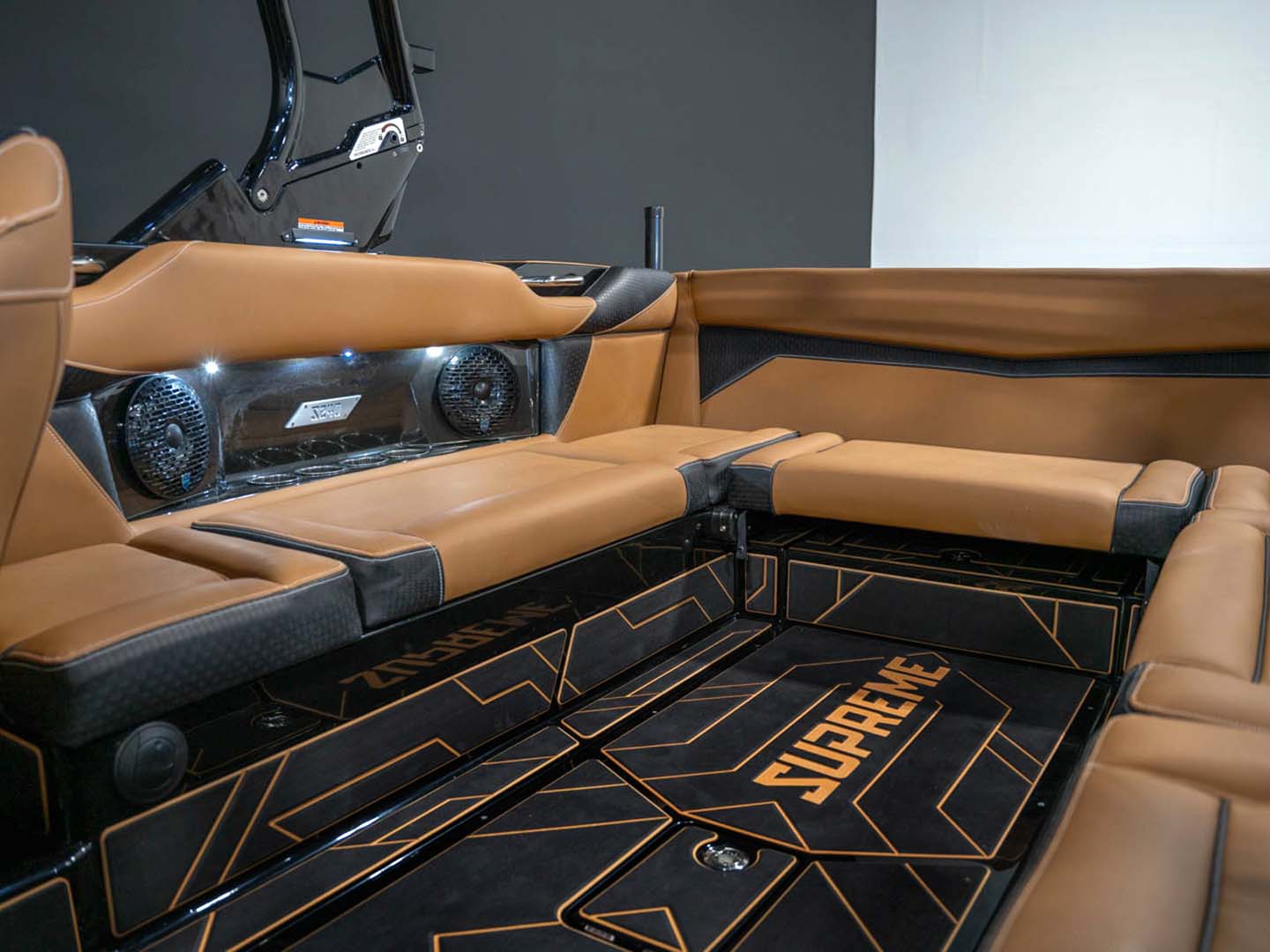 2024 Supreme S240 - Onyx Black / Black Flake - BoardCo