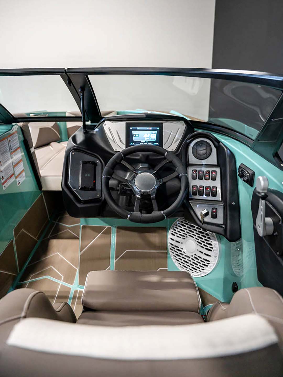 2024 Supreme S240 Spearmint / White - BoardCo