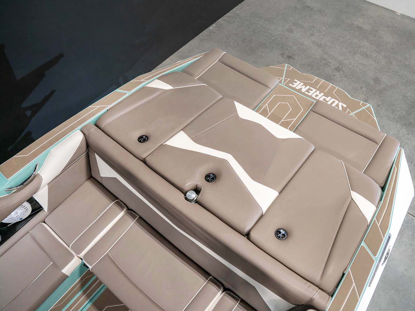 2024 Supreme S240 Spearmint / White - BoardCo