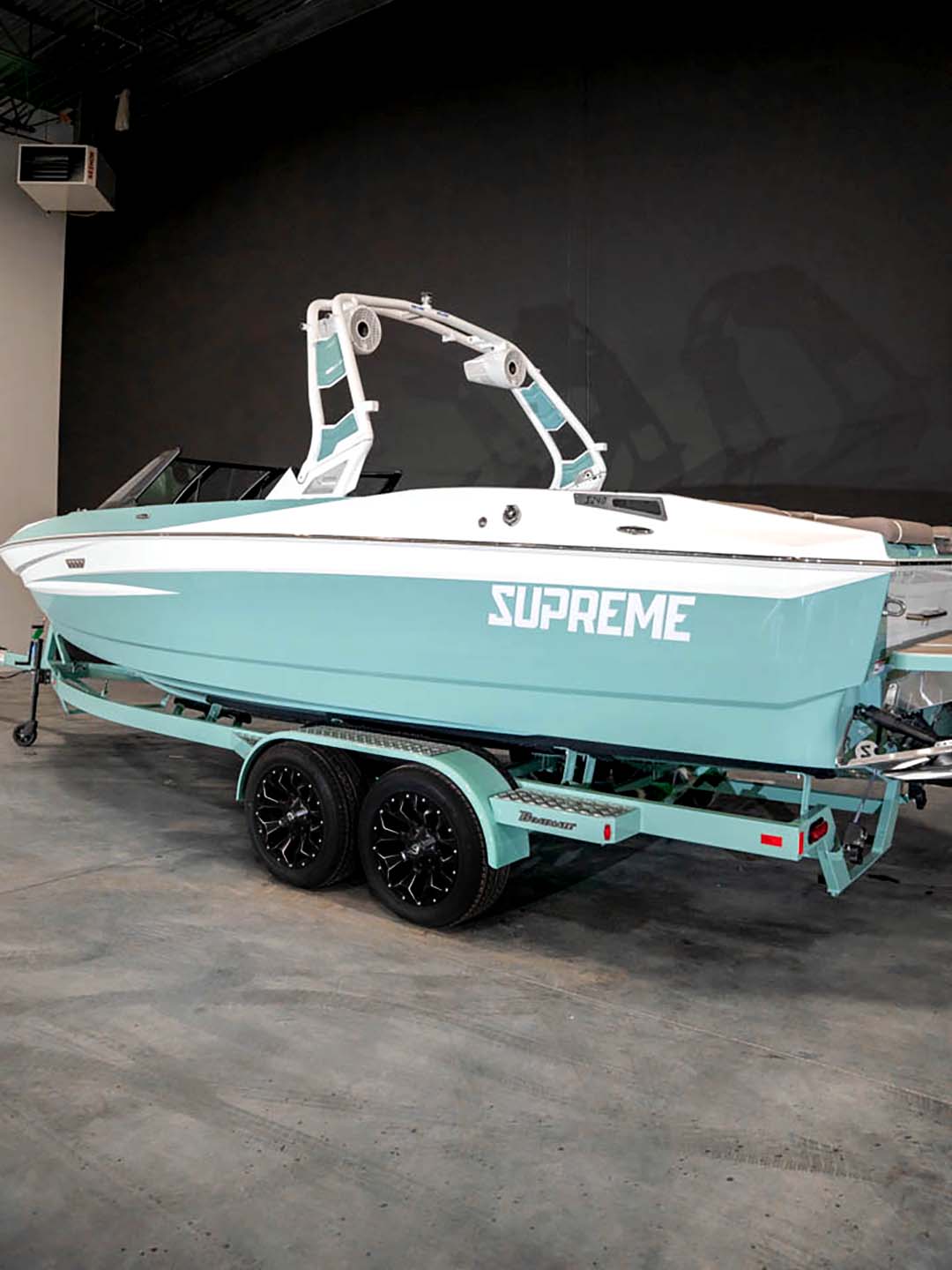 2024 Supreme S240 Spearmint / White - BoardCo