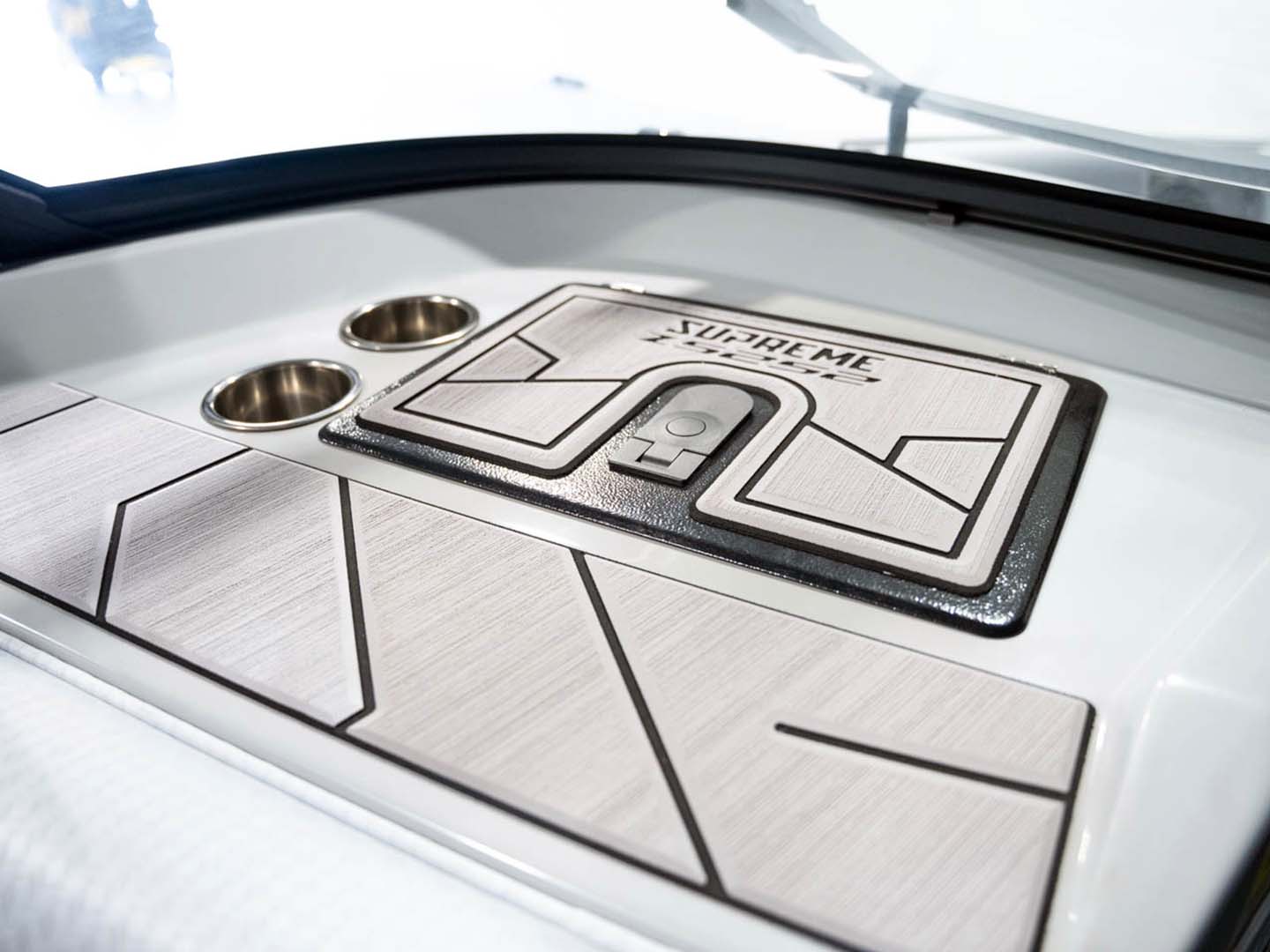 2024 Supreme ZS252 Stone Grey - BoardCo Boats