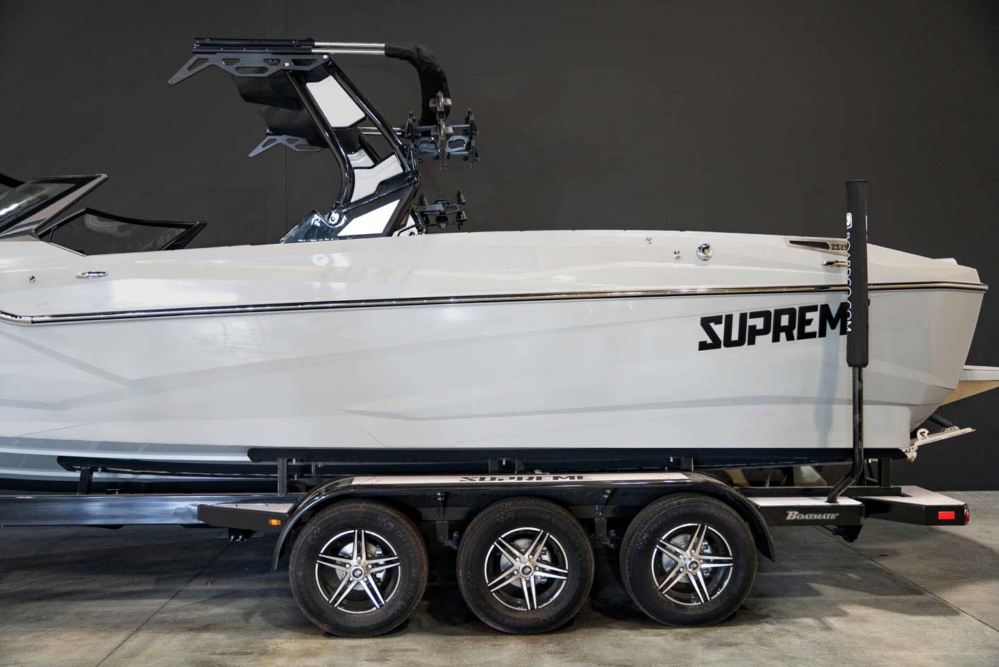 2024 Supreme ZS252 Stone Grey - BoardCo Boats
