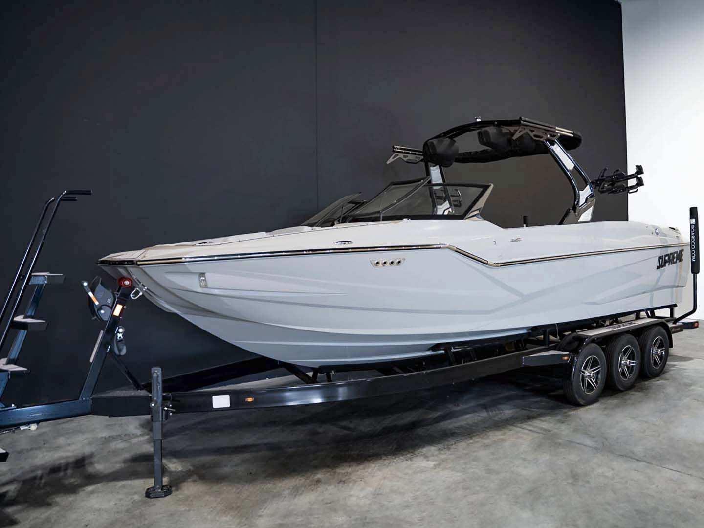 2024 Supreme ZS252 Stone Grey - BoardCo Boats
