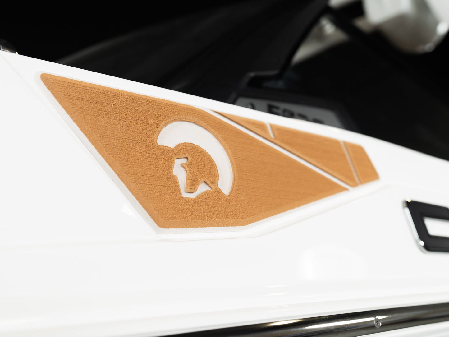 2025 Centurion Fe25 - White Frost / Castano Brown Interior