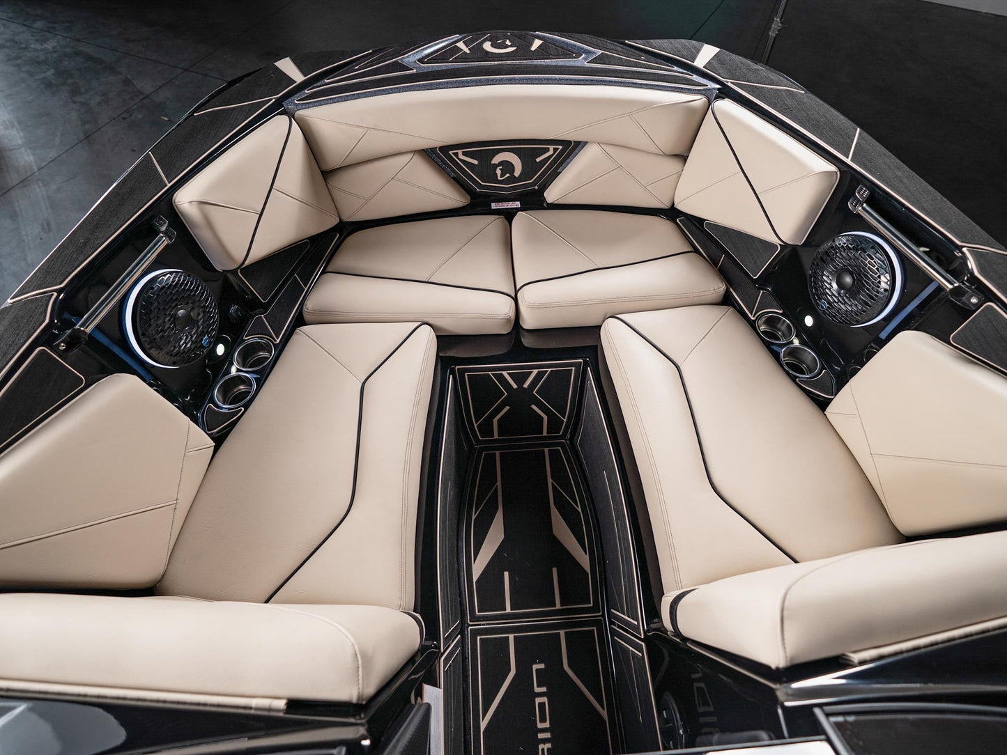 2025 Centurion Nv233 - Onyx Black / Gunmetal Flake