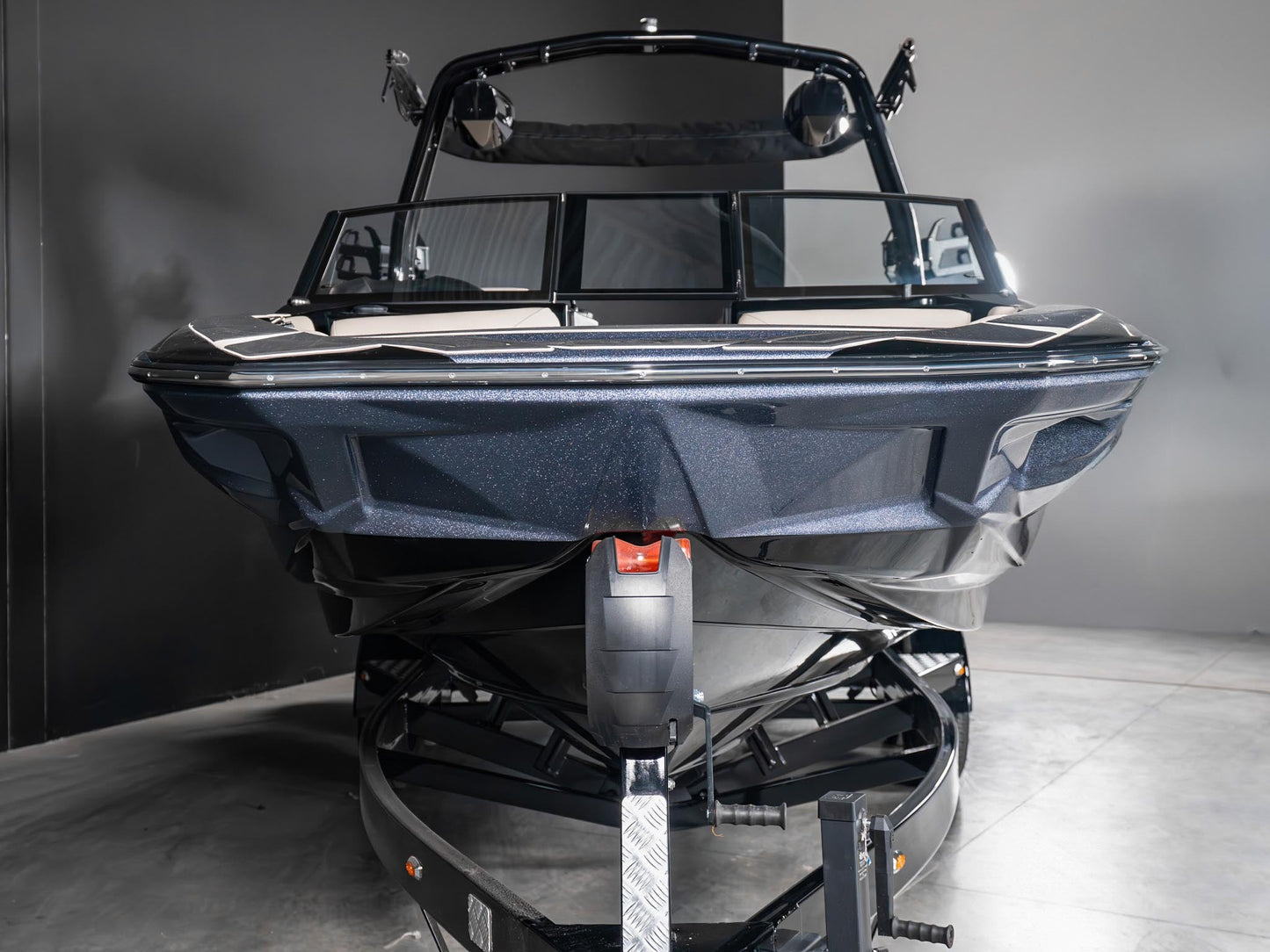2025 Centurion Nv233 - Onyx Black / Gunmetal Flake