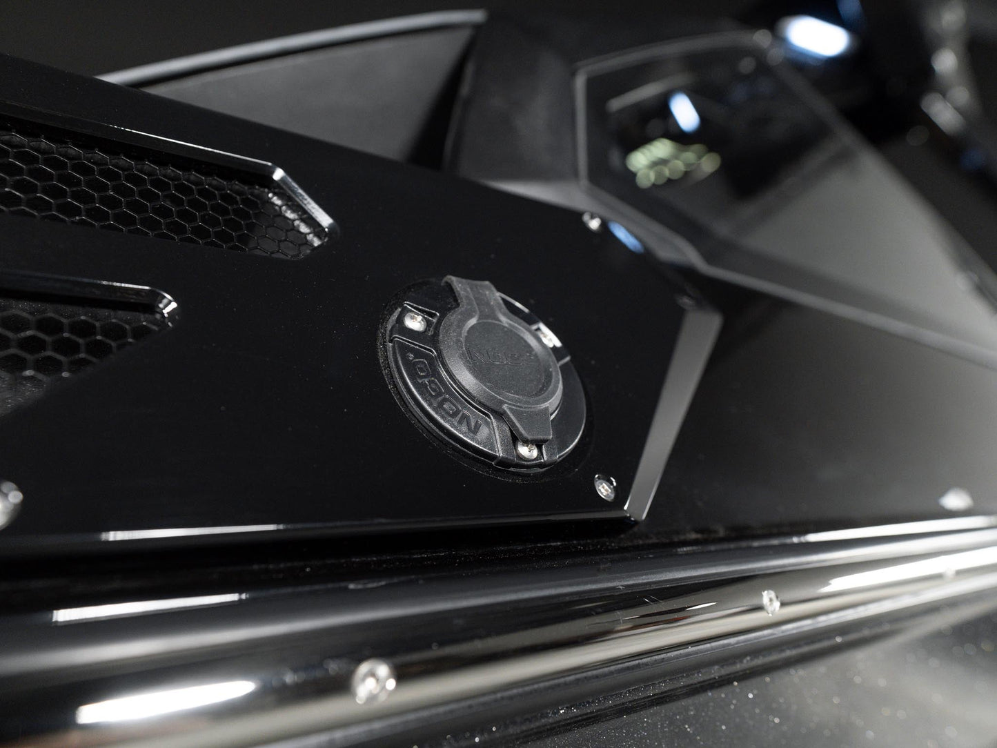 2025 Centurion Ri230 - Onyx Black / Black Metal Flake
