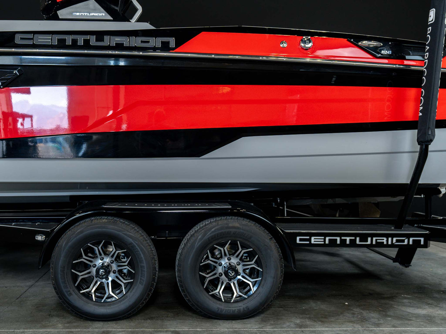 2025 Centurion Ri245 - Red Flake / Gray / Black