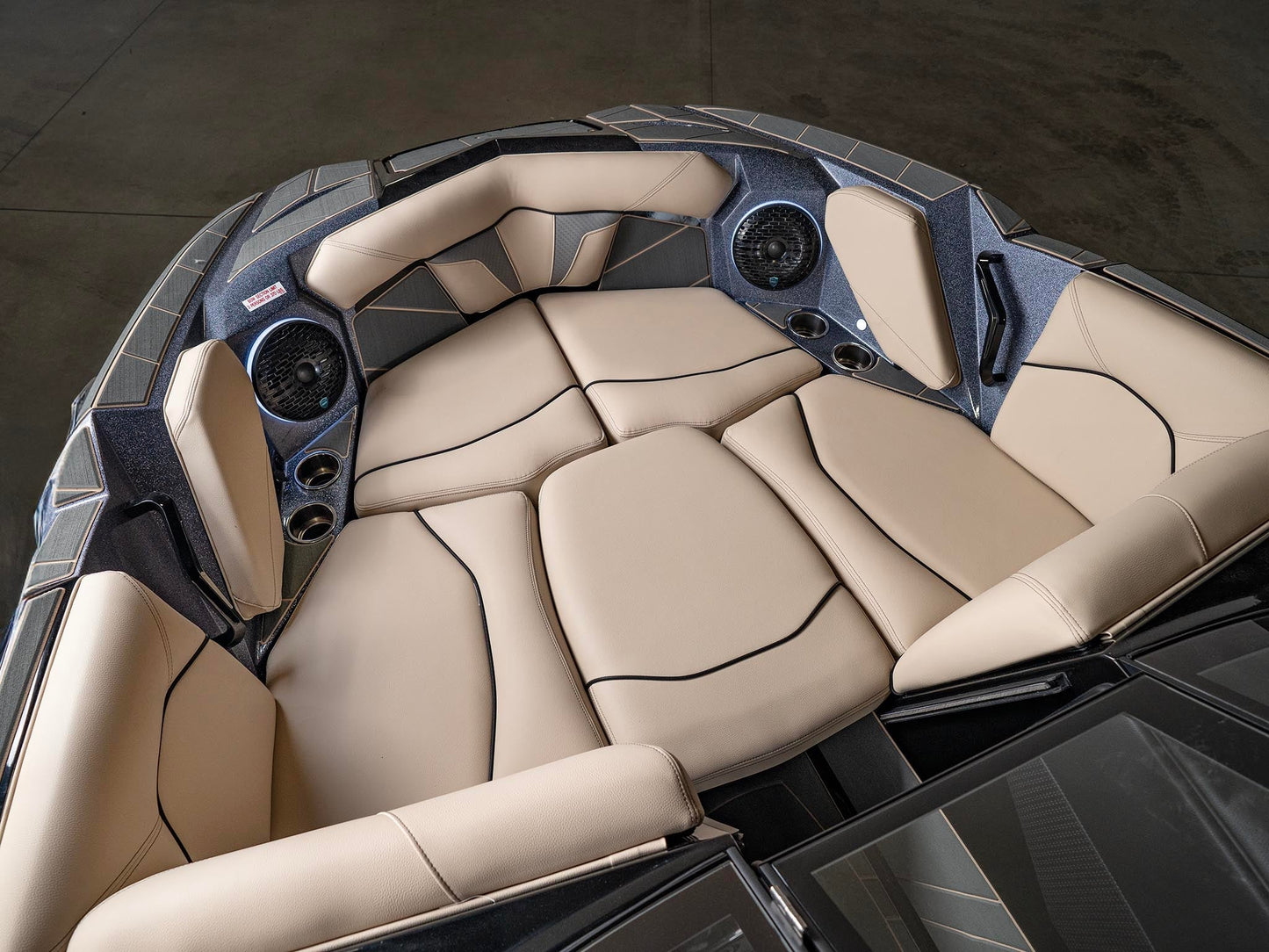 2025 Centurion Fe23 - Black / Black Flake - BoardCo Boats