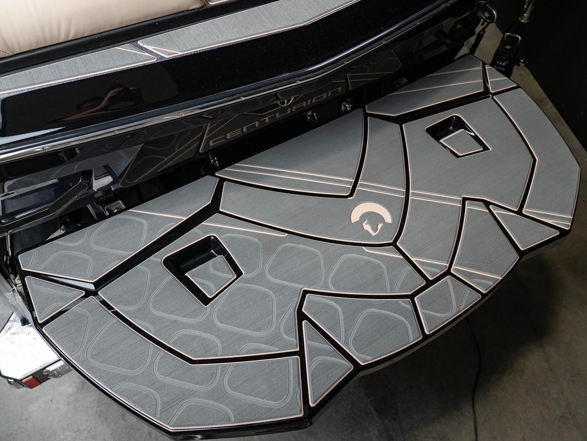 2025 Centurion Fe23 - Black / Black Flake - BoardCo Boats