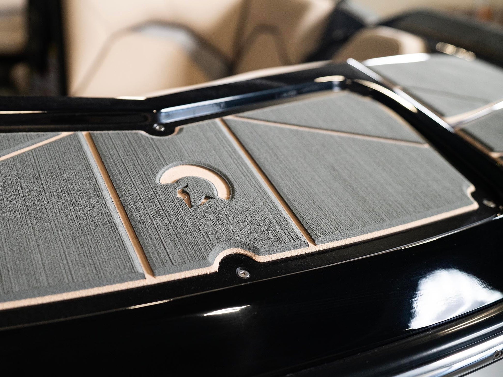 2025 Centurion Fe23 - Black / Black Flake - BoardCo Boats