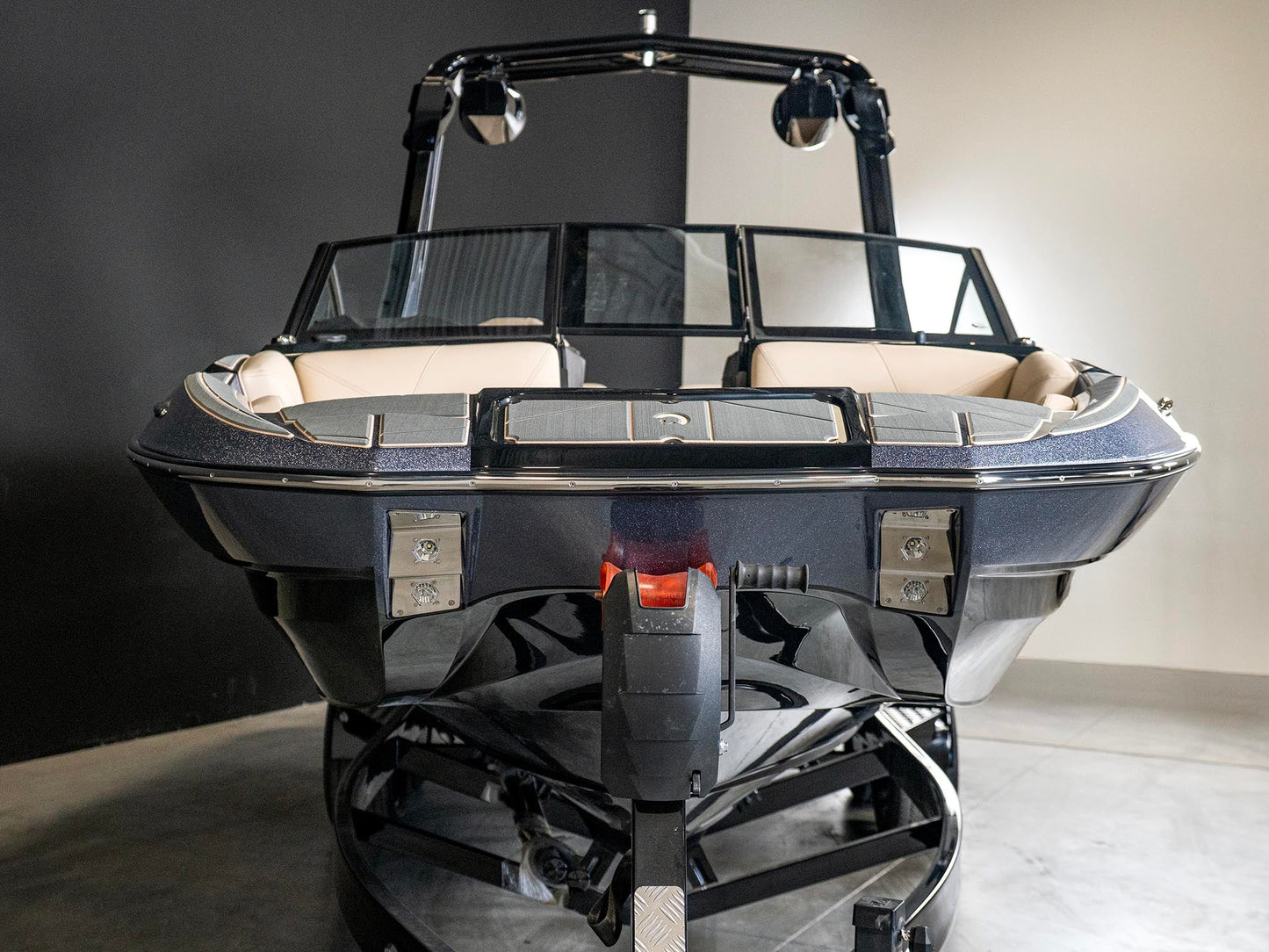 2025 Centurion Fe23 - Black / Black Flake - BoardCo Boats