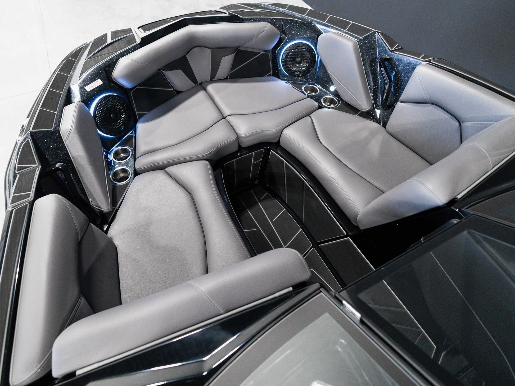 2025 Centurion Fe23 - Black Metal Flake / Onyx Black - BoardCo Boats
