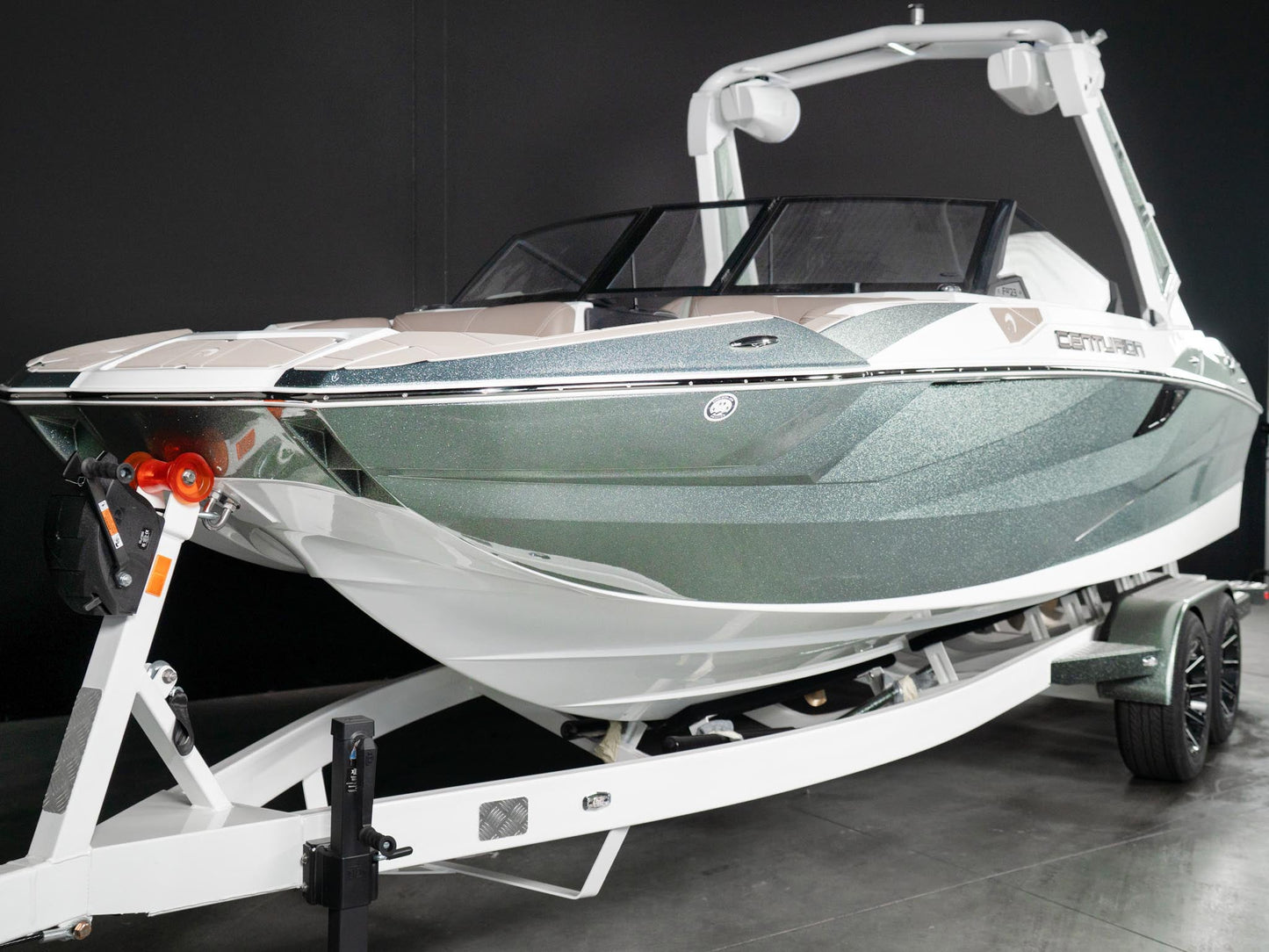 2025 Centurion Fe23 - Olive Flake / White Frost - BoardCo Boats