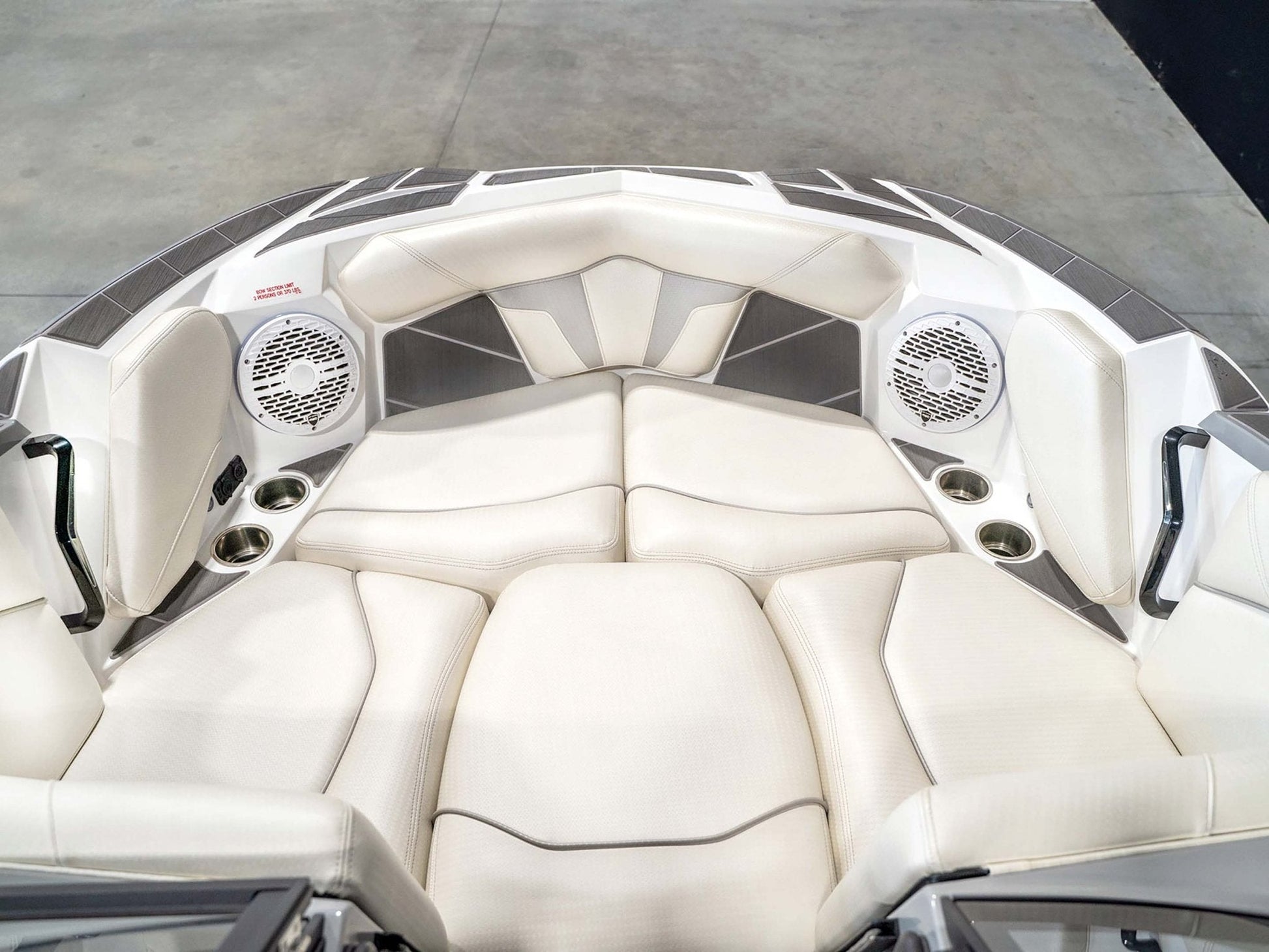 2025 Centurion Fe23 - White Frost / Stone Gray - BoardCo Boats