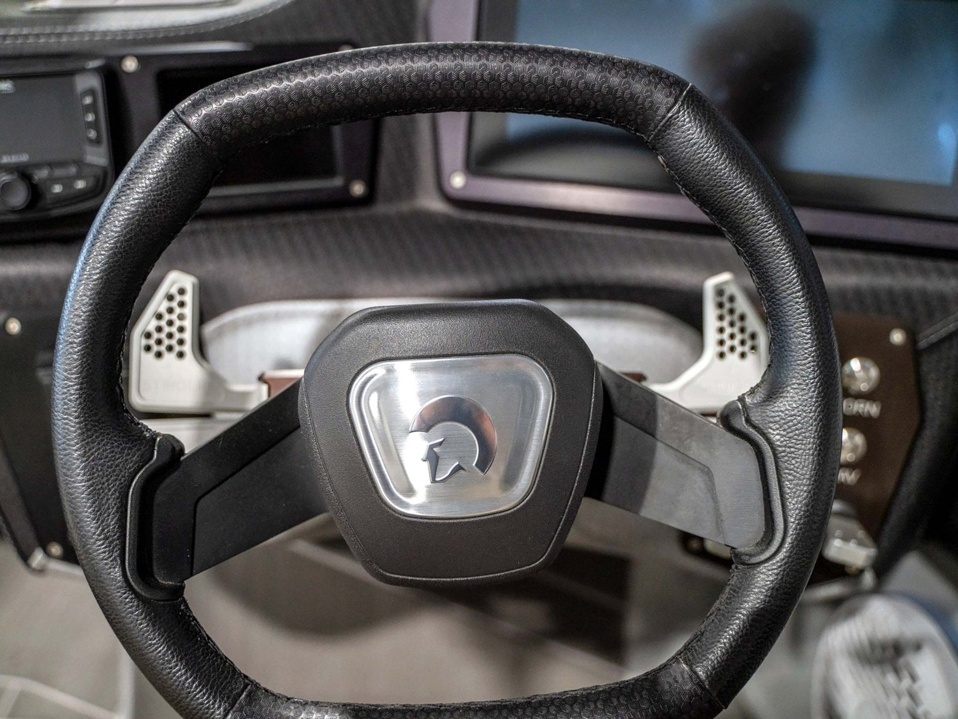 2025 Centurion Fe23 - White Frost / Stone Gray - BoardCo Boats