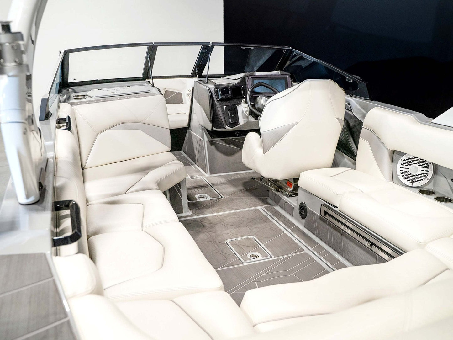 2025 Centurion Fe23 - White Frost / Stone Gray - BoardCo Boats