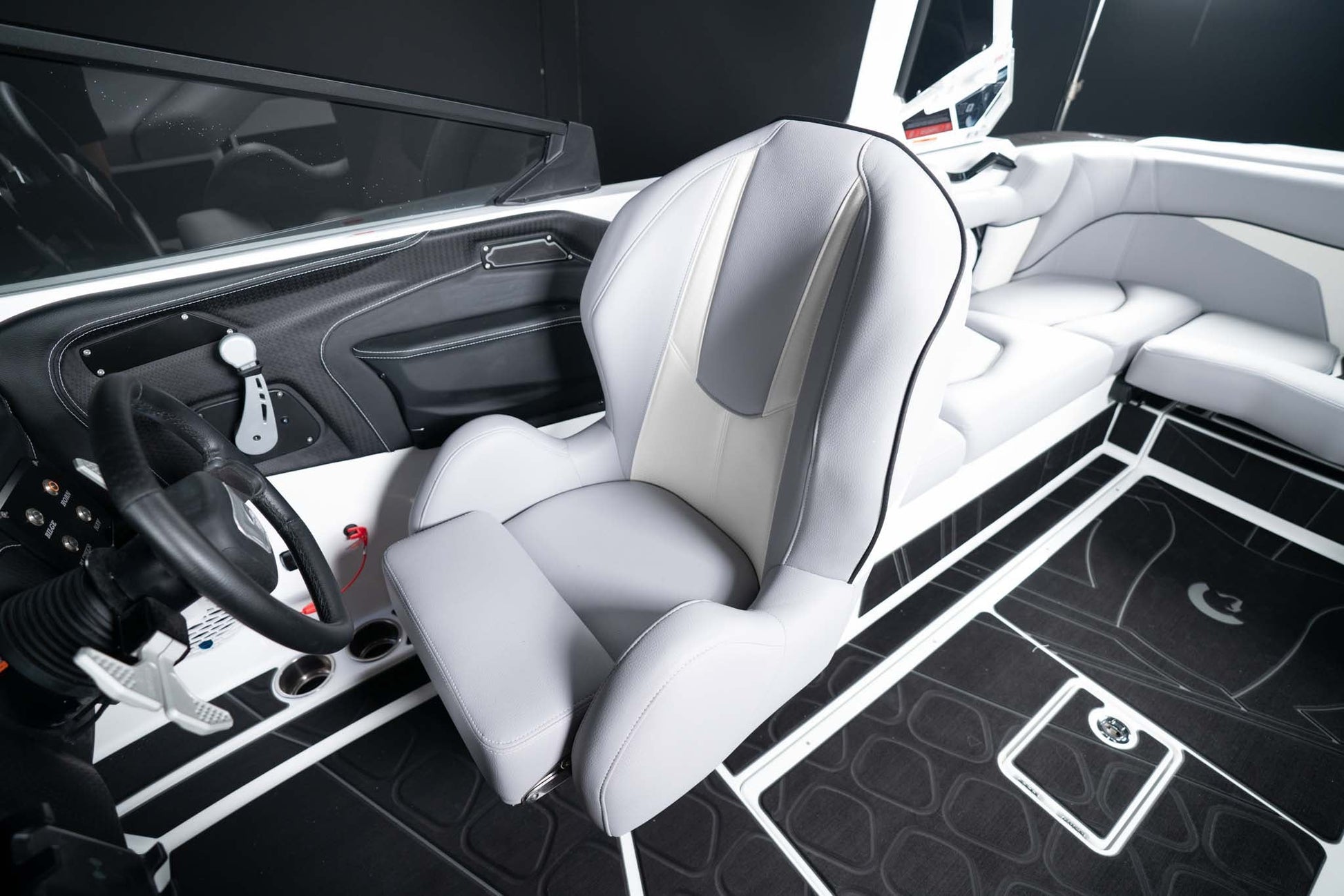 2025 Centurion Fe23 - White Stormtrooper - BoardCo Boats