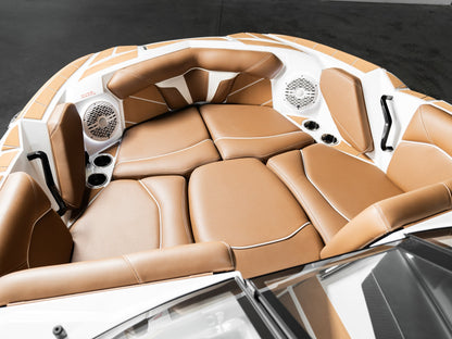 2025 Centurion Fe25 - White Frost / Castano Brown Interior - BoardCo Boats