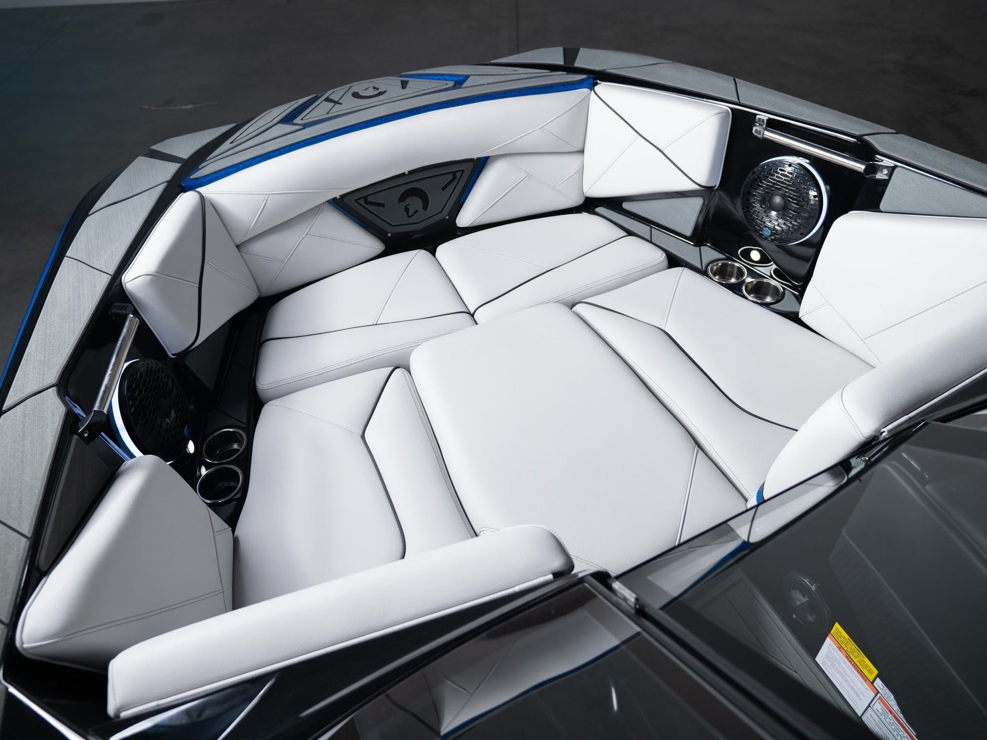 2025 Centurion NV233 - Canadian Blue / Black - BoardCo Boats