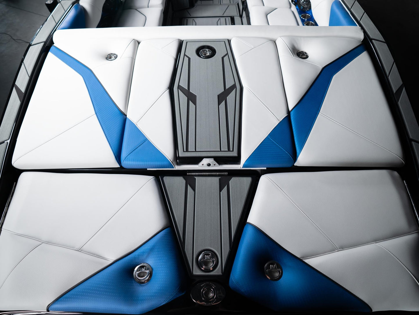 2025 Centurion NV233 - Canadian Blue / Black - BoardCo Boats