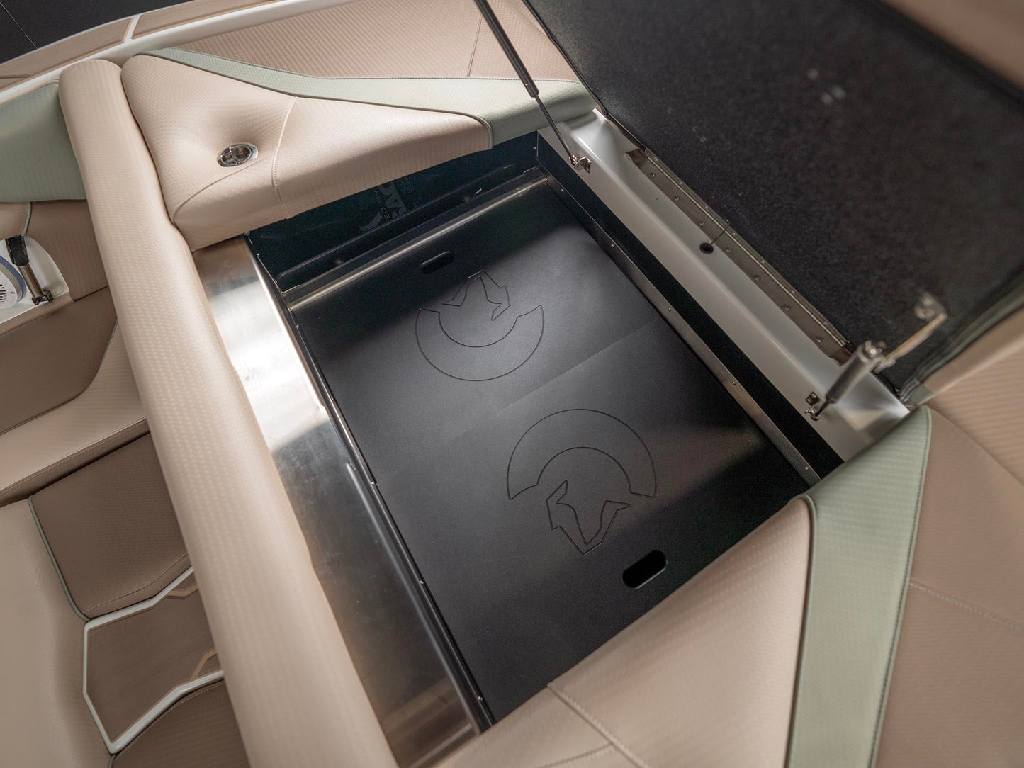 2025 Centurion NV233 - Olive Flake / White - BoardCo Boats