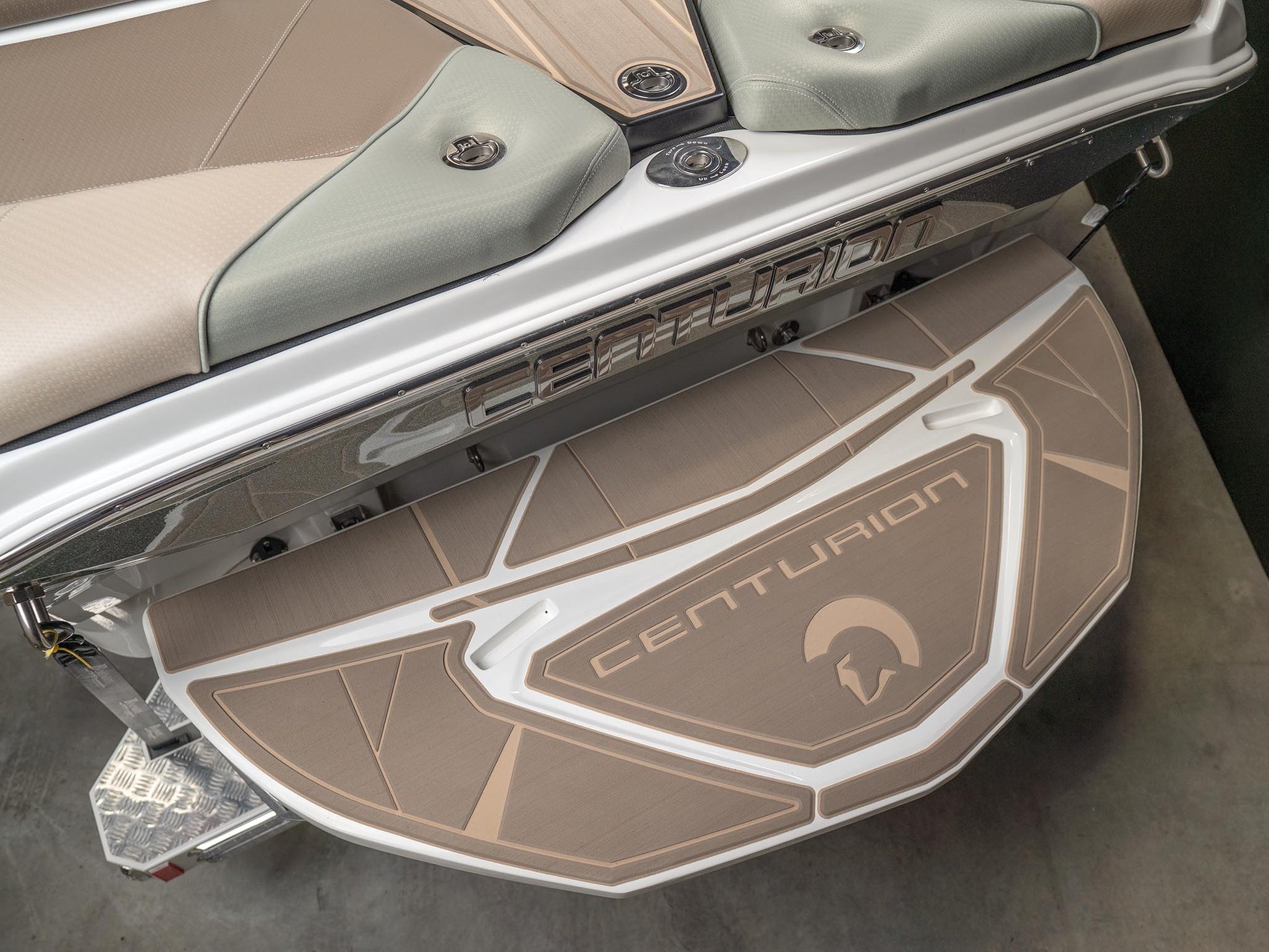 2025 Centurion NV233 - Olive Flake / White - BoardCo Boats