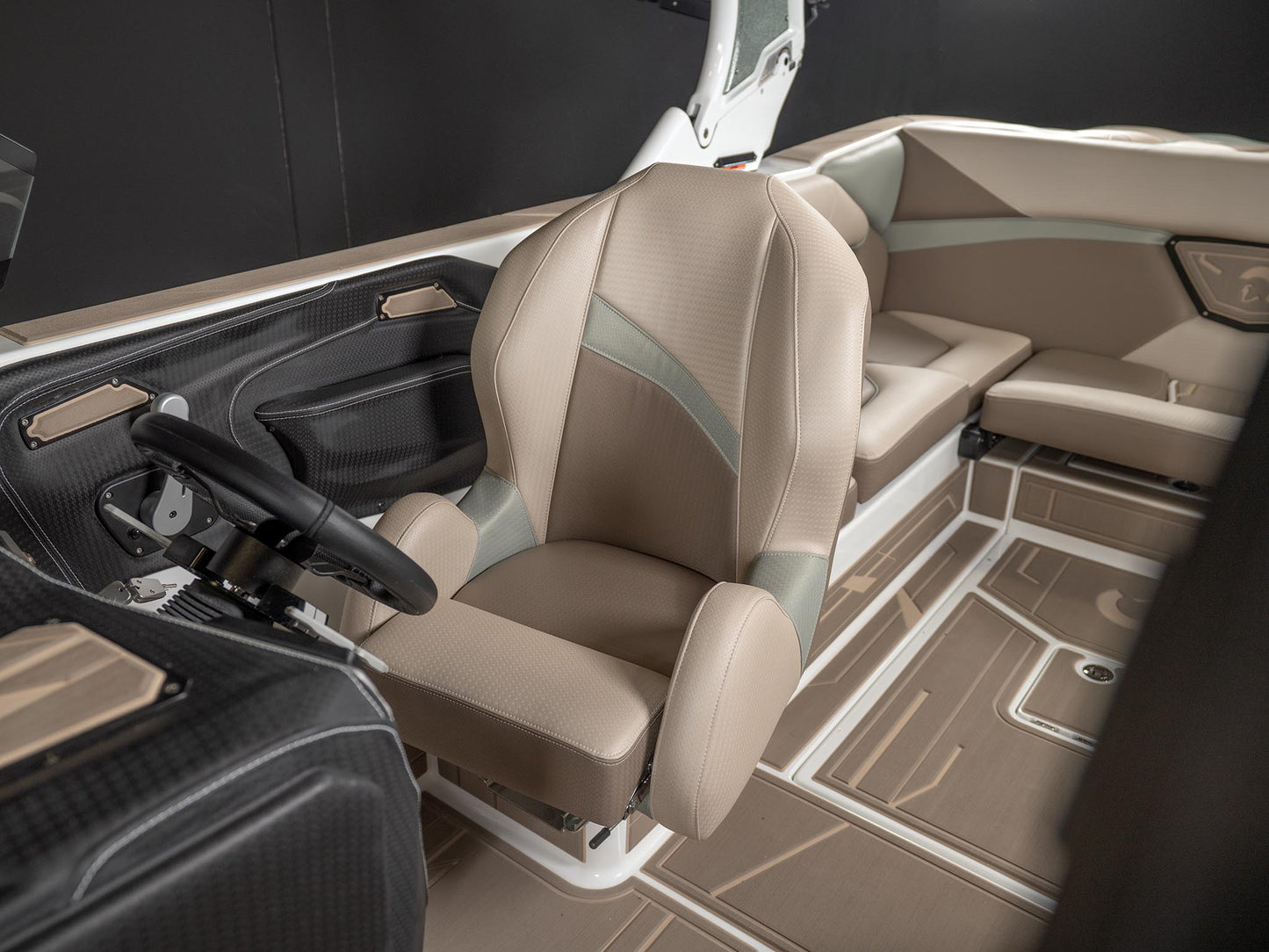 2025 Centurion NV233 - Olive Flake / White - BoardCo Boats