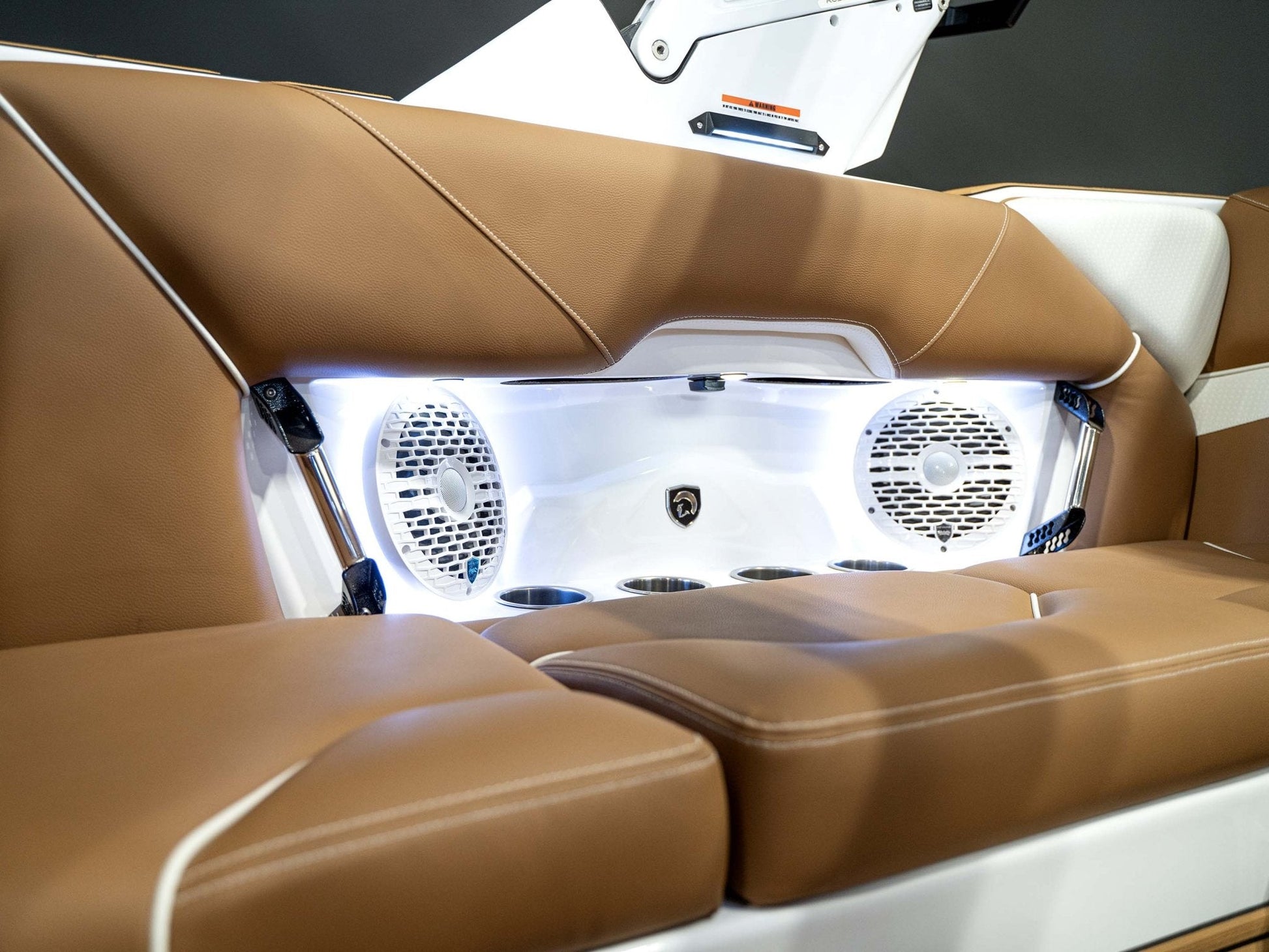 2025 Centurion Nv233 - White Frost / Castano Brown - BoardCo Boats