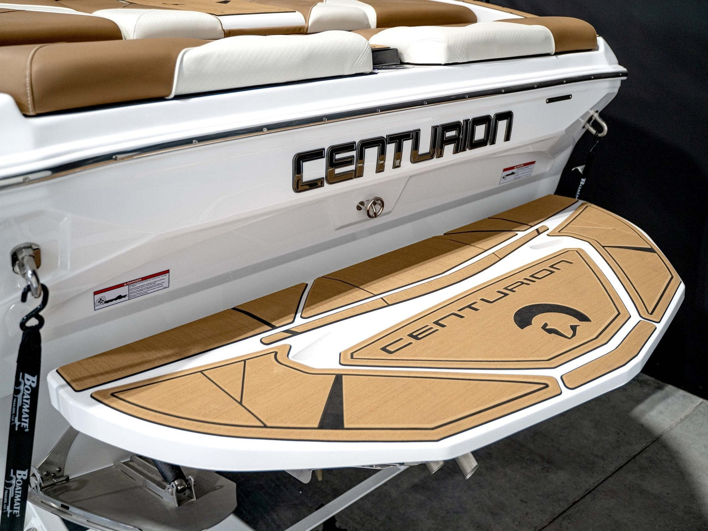 2025 Centurion Nv233 - White Frost / Castano Brown - BoardCo Boats
