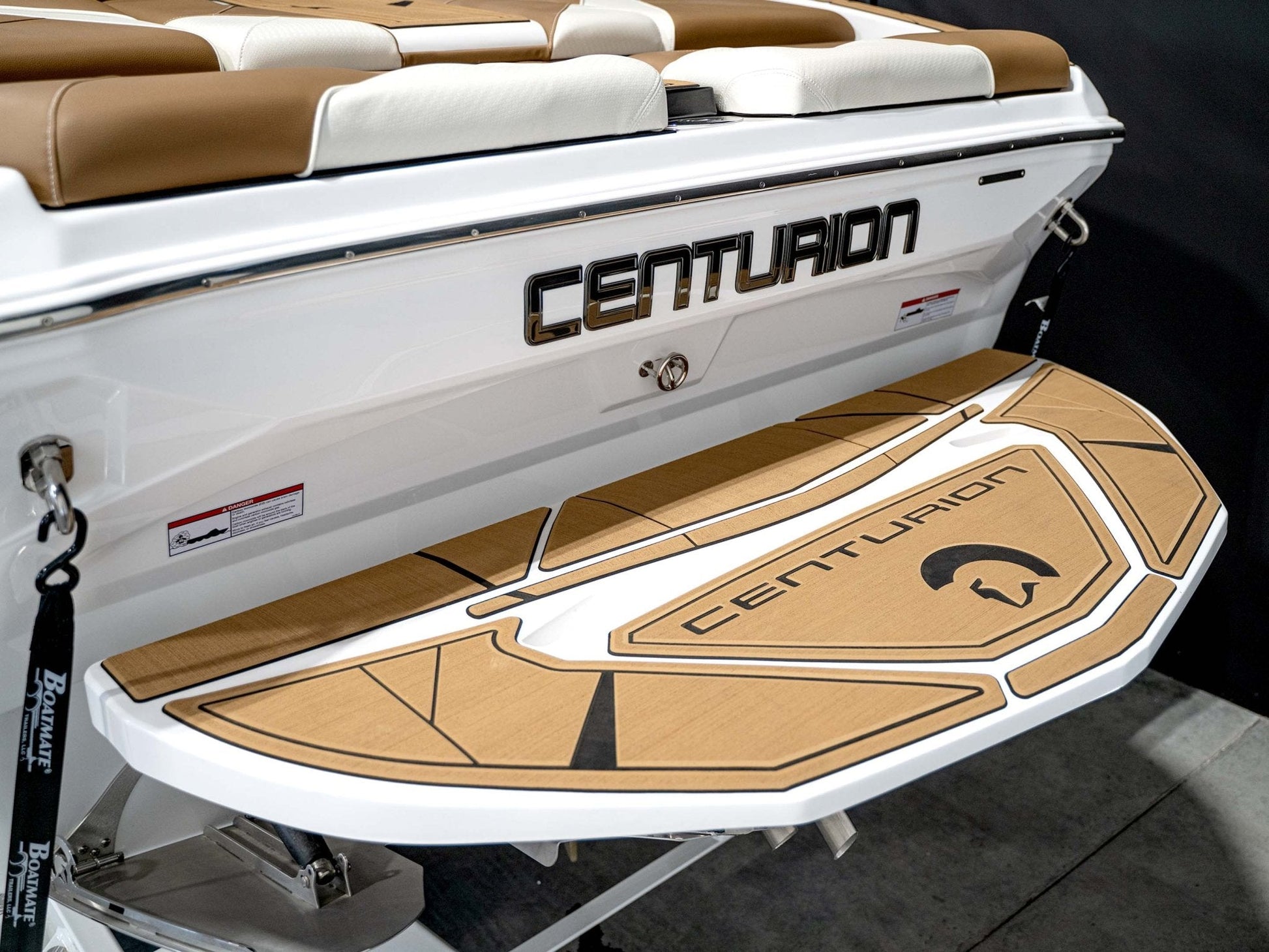 2025 Centurion Nv233 - White Frost / Castano Brown - BoardCo Boats