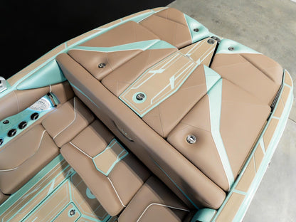 2025 Centurion NV233 - White / Spearmint - BoardCo Boats