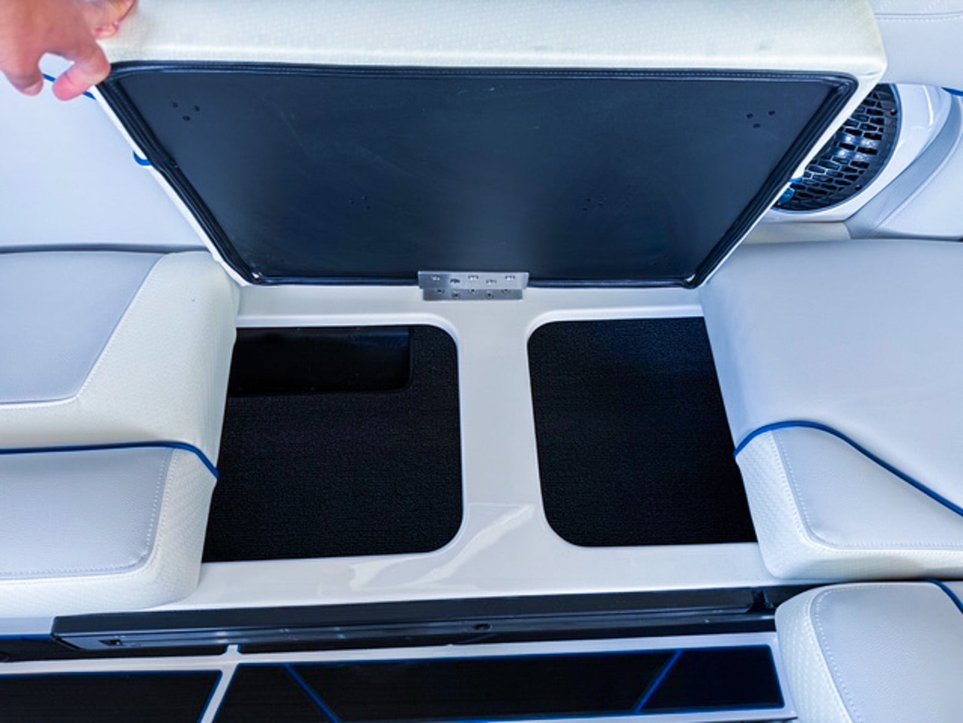 2025 Centurion Ri230 - Marina Blue / White - BoardCo Boats