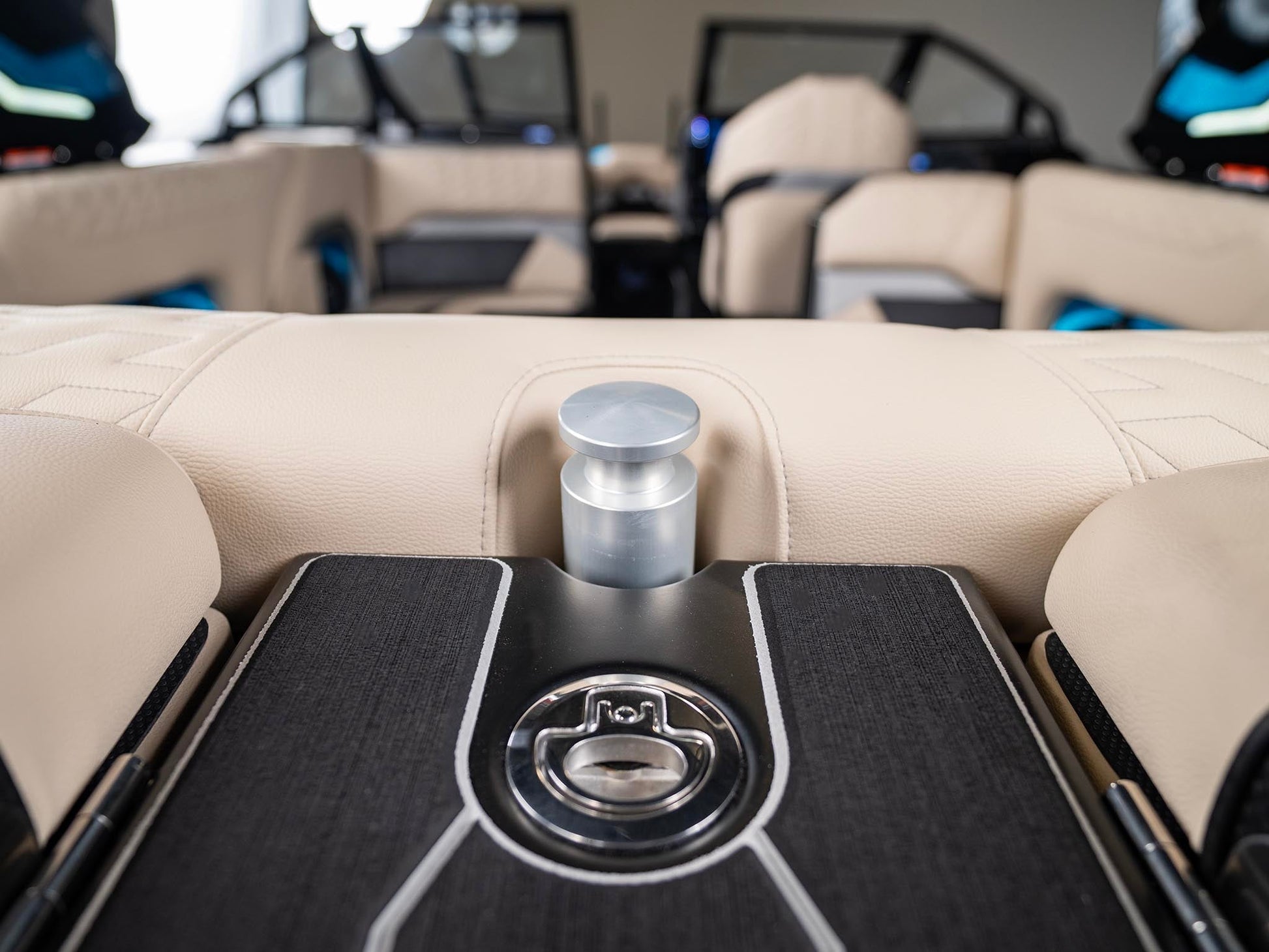 2025 Centurion Ri245 - Blue Flake / Black - BoardCo Boats