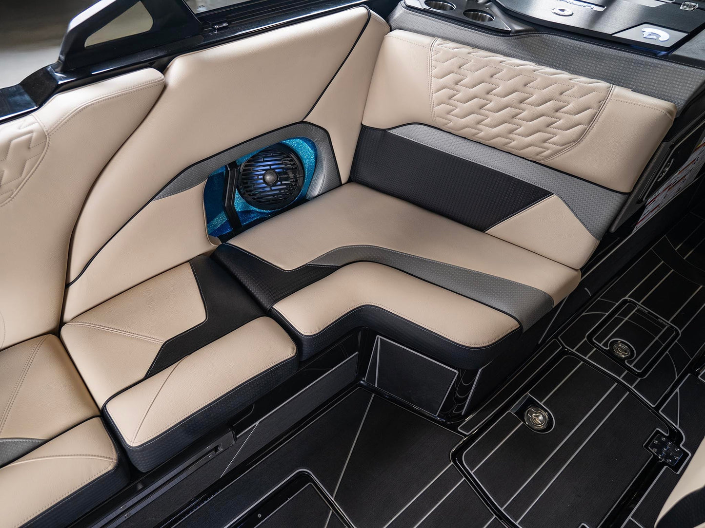 2025 Centurion Ri245 - Blue Flake / Black - BoardCo Boats