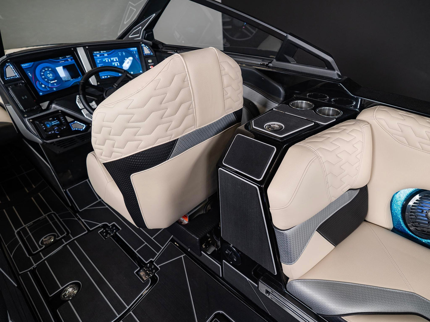 2025 Centurion Ri245 - Blue Flake / Black - BoardCo Boats