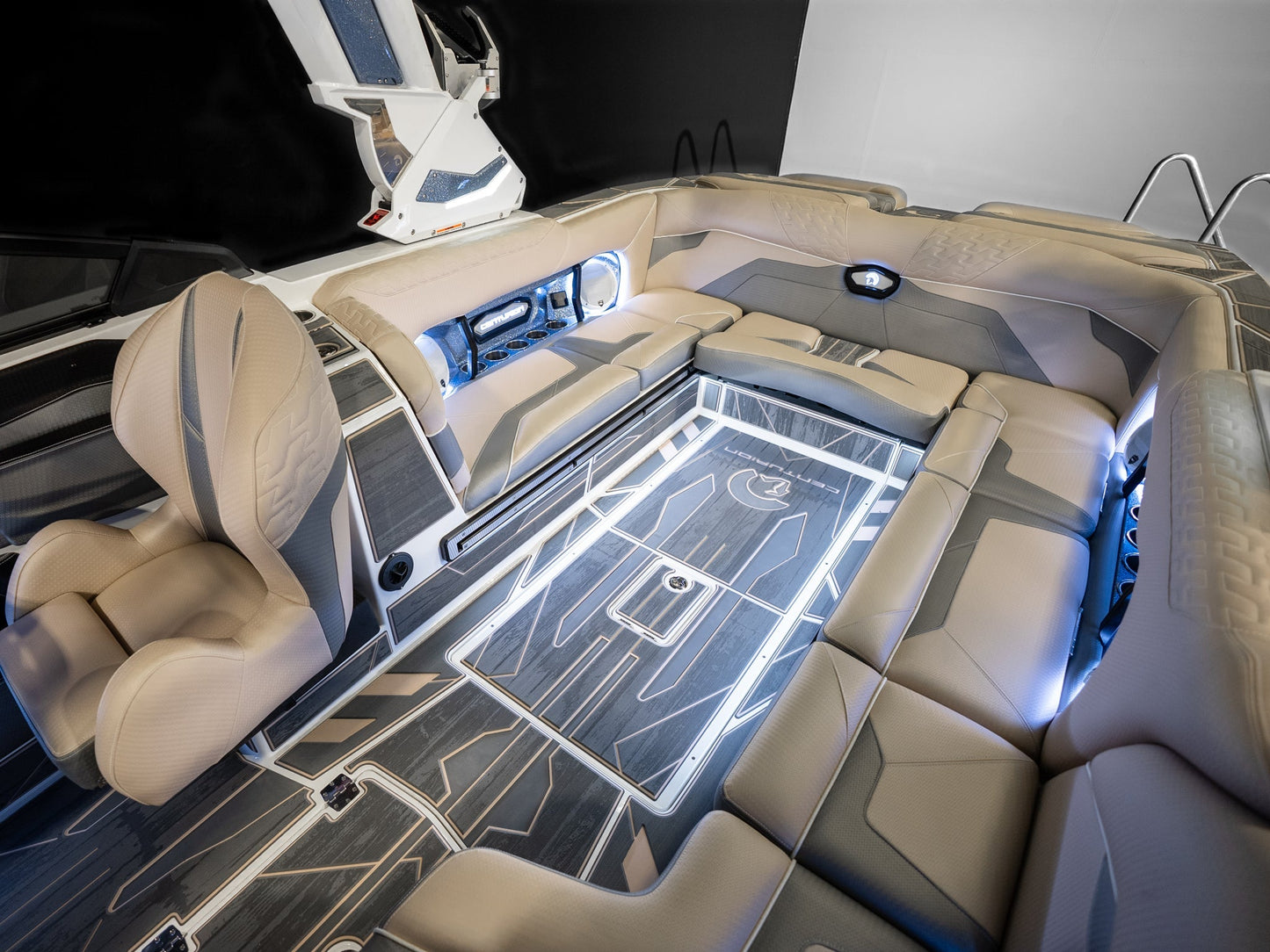 2025 Centurion Ri245 - Blue Steel Flake / White Frost - BoardCo Boats