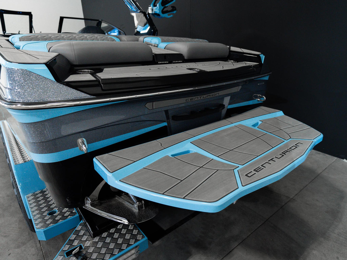 2025 Centurion Ri245 - Mist Blue / Gunmetal Flake / Onyx Black - BoardCo Boats