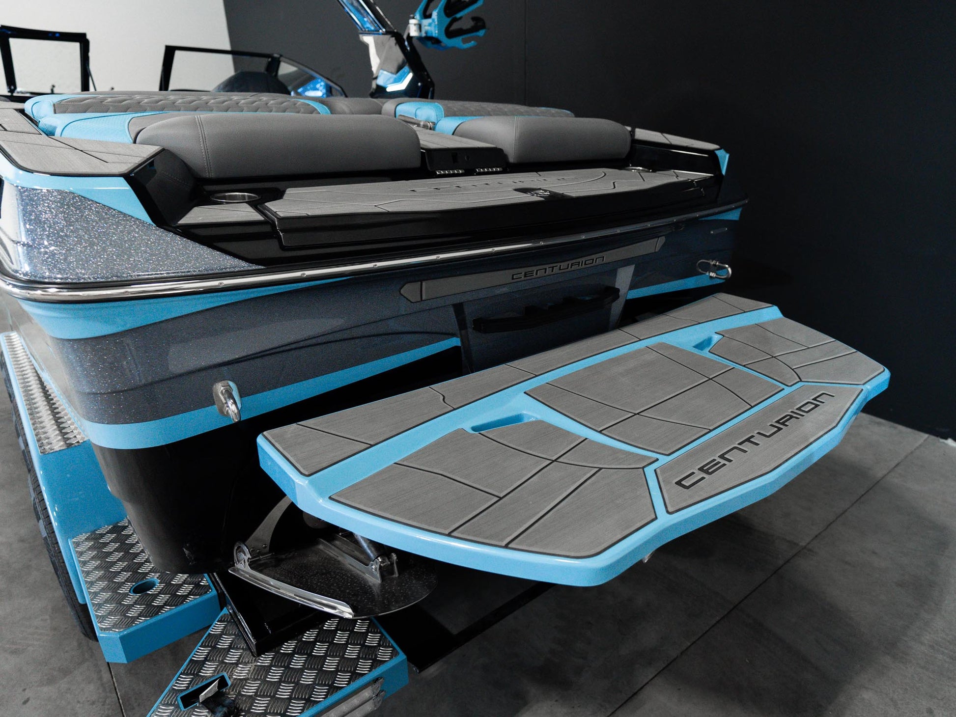 2025 Centurion Ri245 - Mist Blue / Gunmetal Flake / Onyx Black - BoardCo Boats