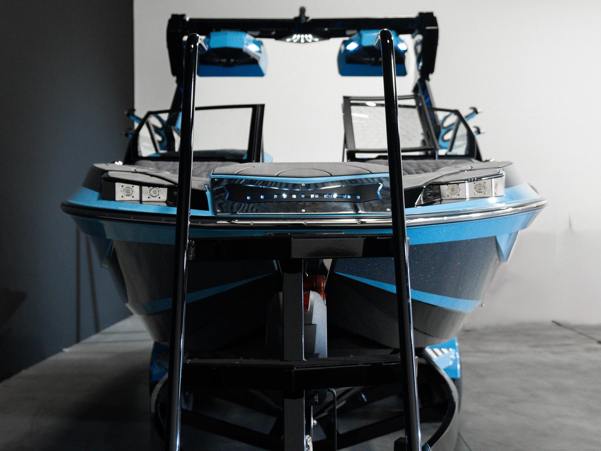 2025 Centurion Ri245 - Mist Blue / Gunmetal Flake / Onyx Black - BoardCo Boats