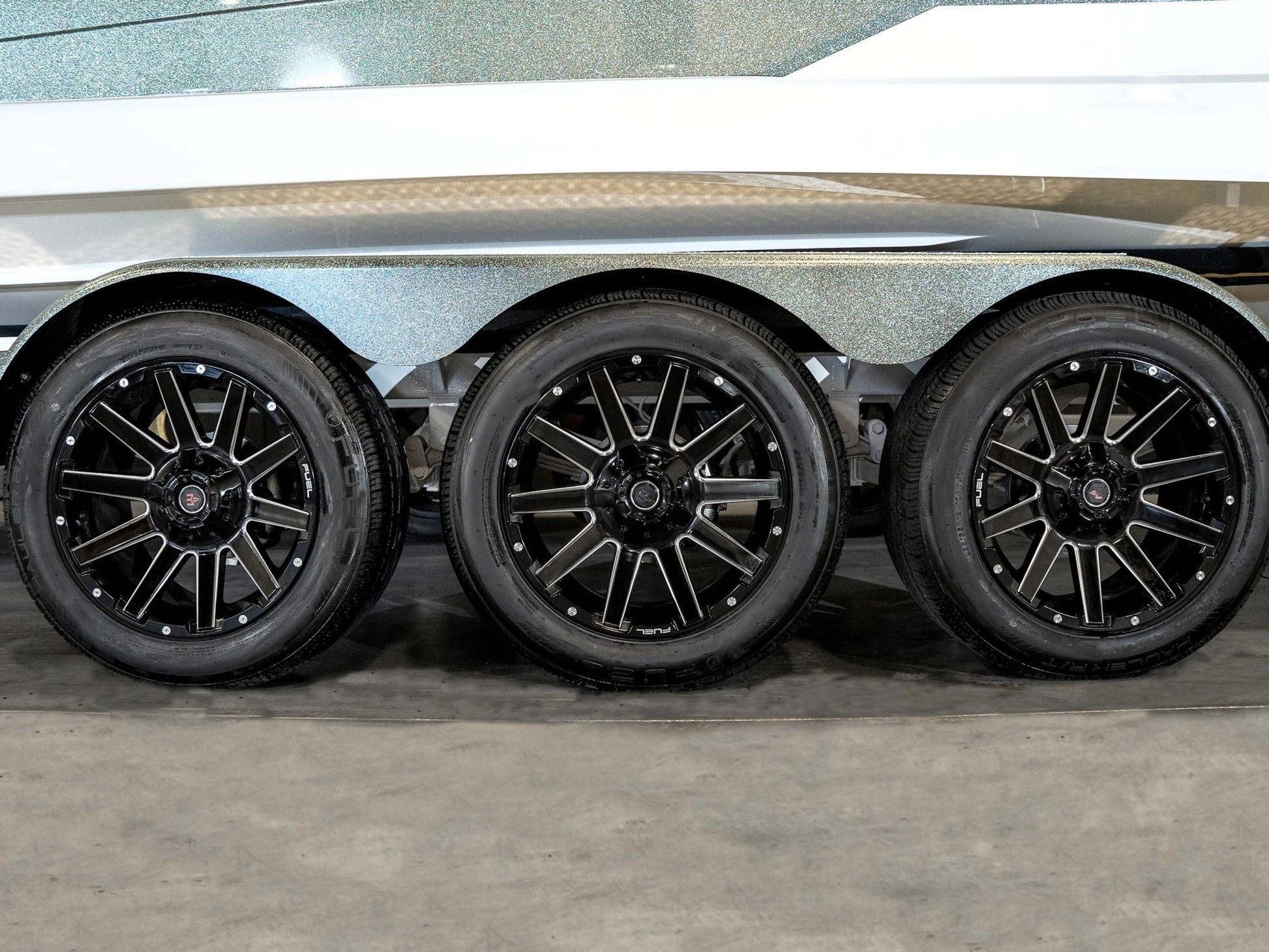 2025 Centurion Ri245 - Olive Pewter / White Frost - BoardCo Boats