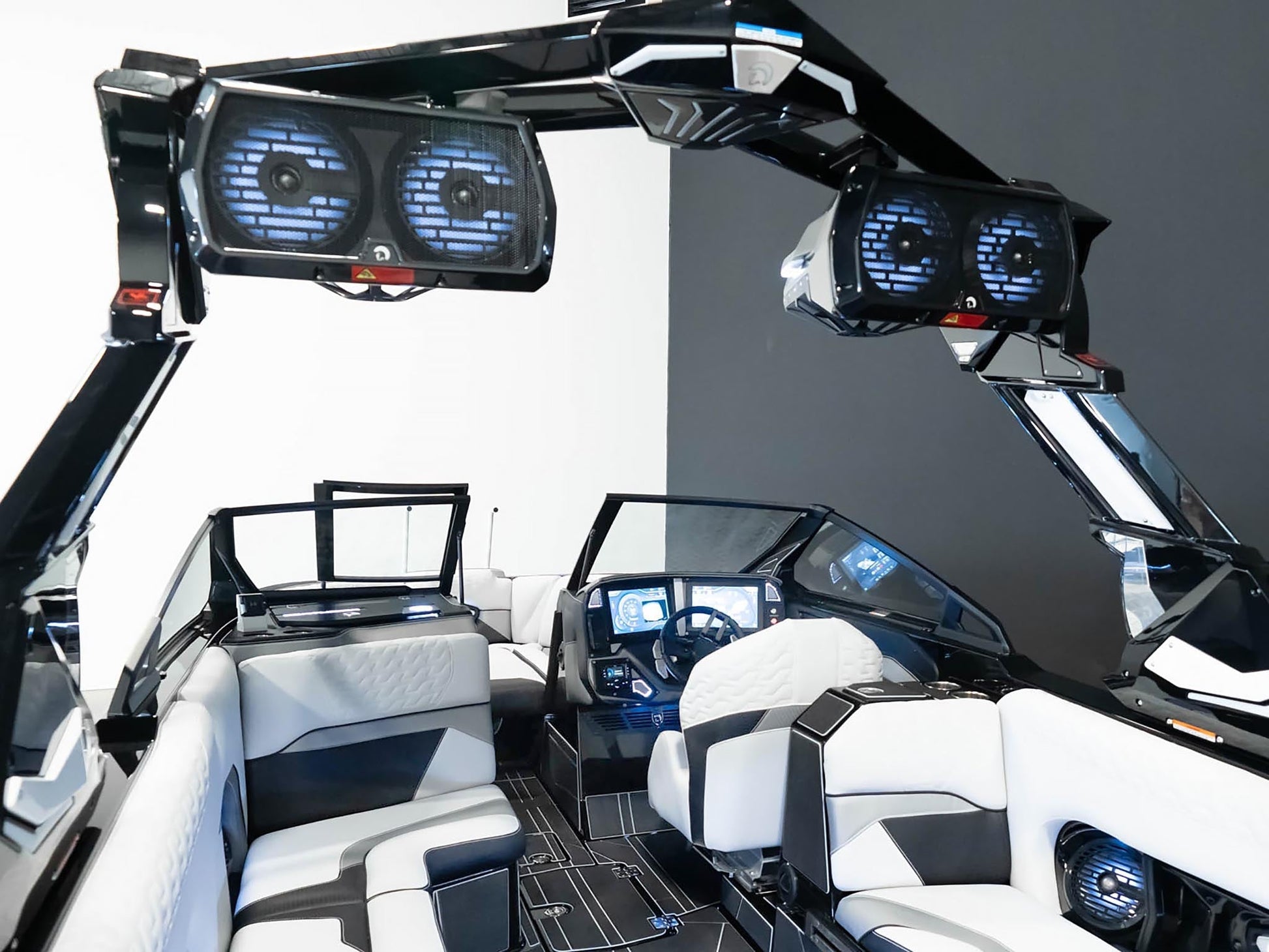 2025 Centurion Ri245 - Onyx Black / White Frost - BoardCo Boats