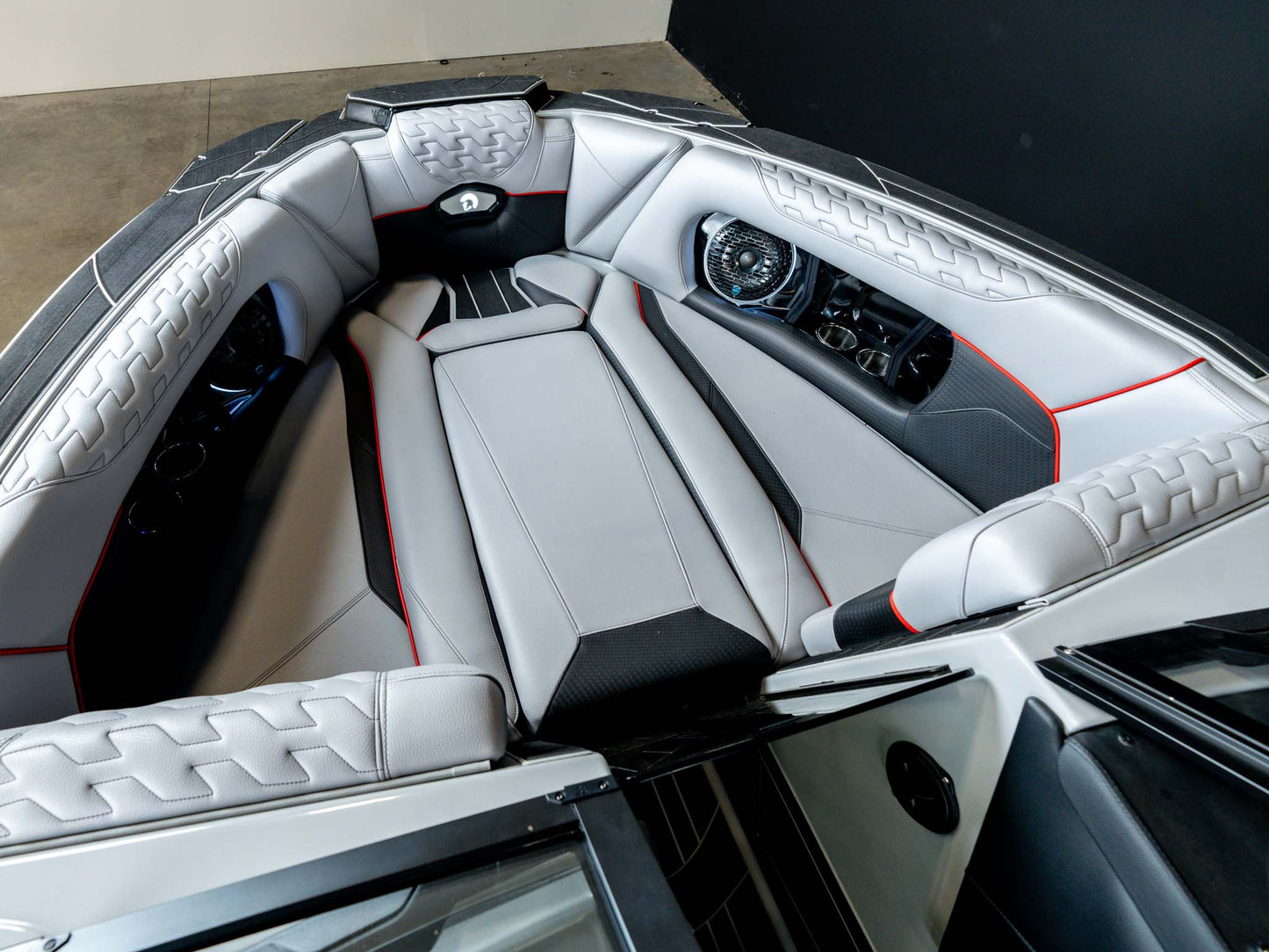 2025 Centurion Ri245 - Red Flake / Gray / Black - BoardCo Boats
