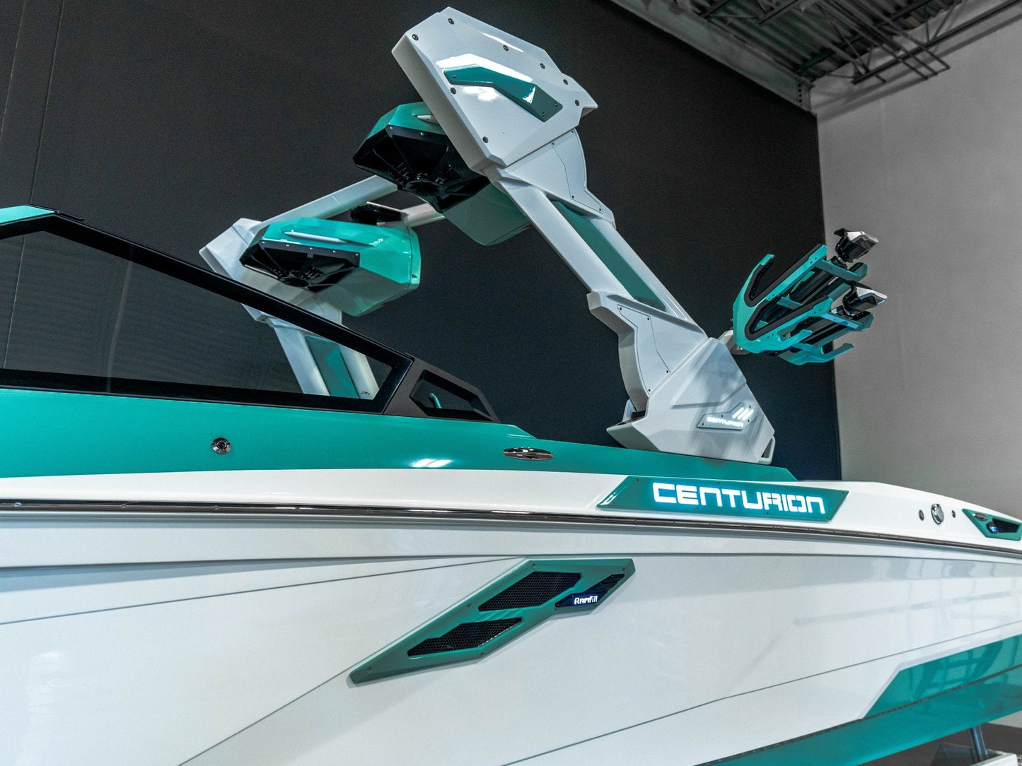 2025 Centurion Ri245 - Spearmint / White Frost - BoardCo Boats