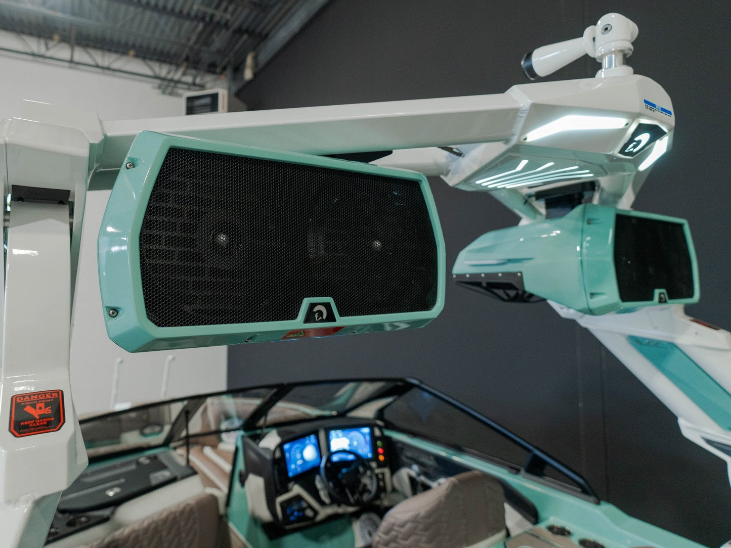 2025 Centurion Ri245 - Spearmint / White Frost - BoardCo Boats