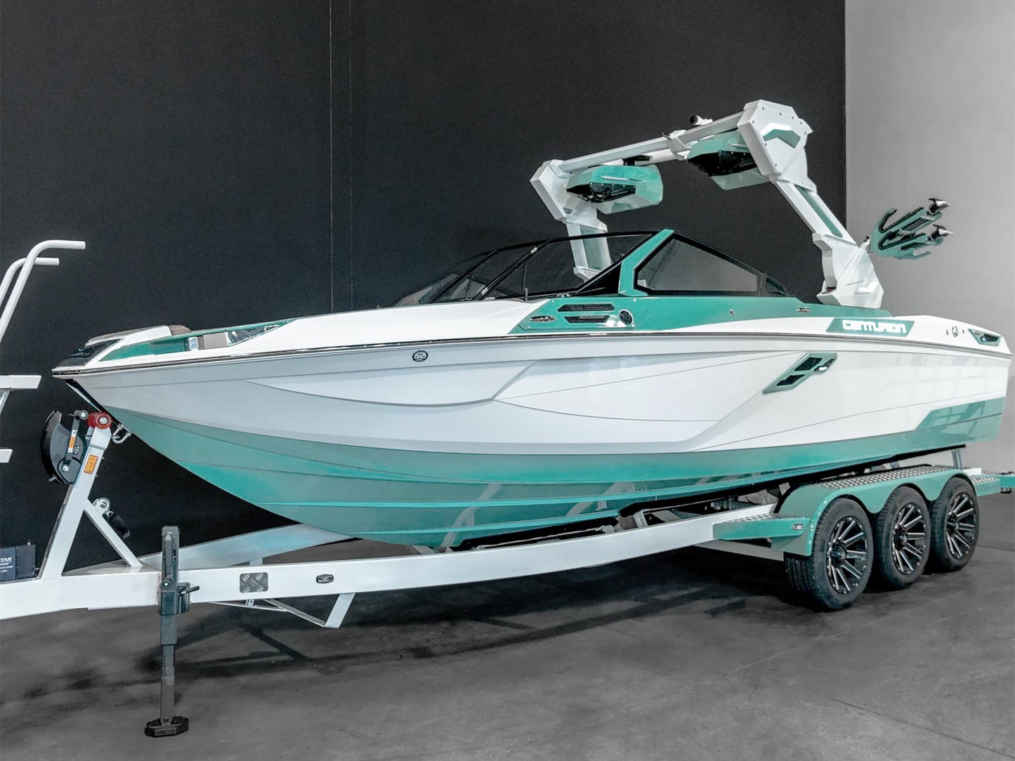 2025 Centurion Ri245 - Spearmint / White Frost - BoardCo Boats