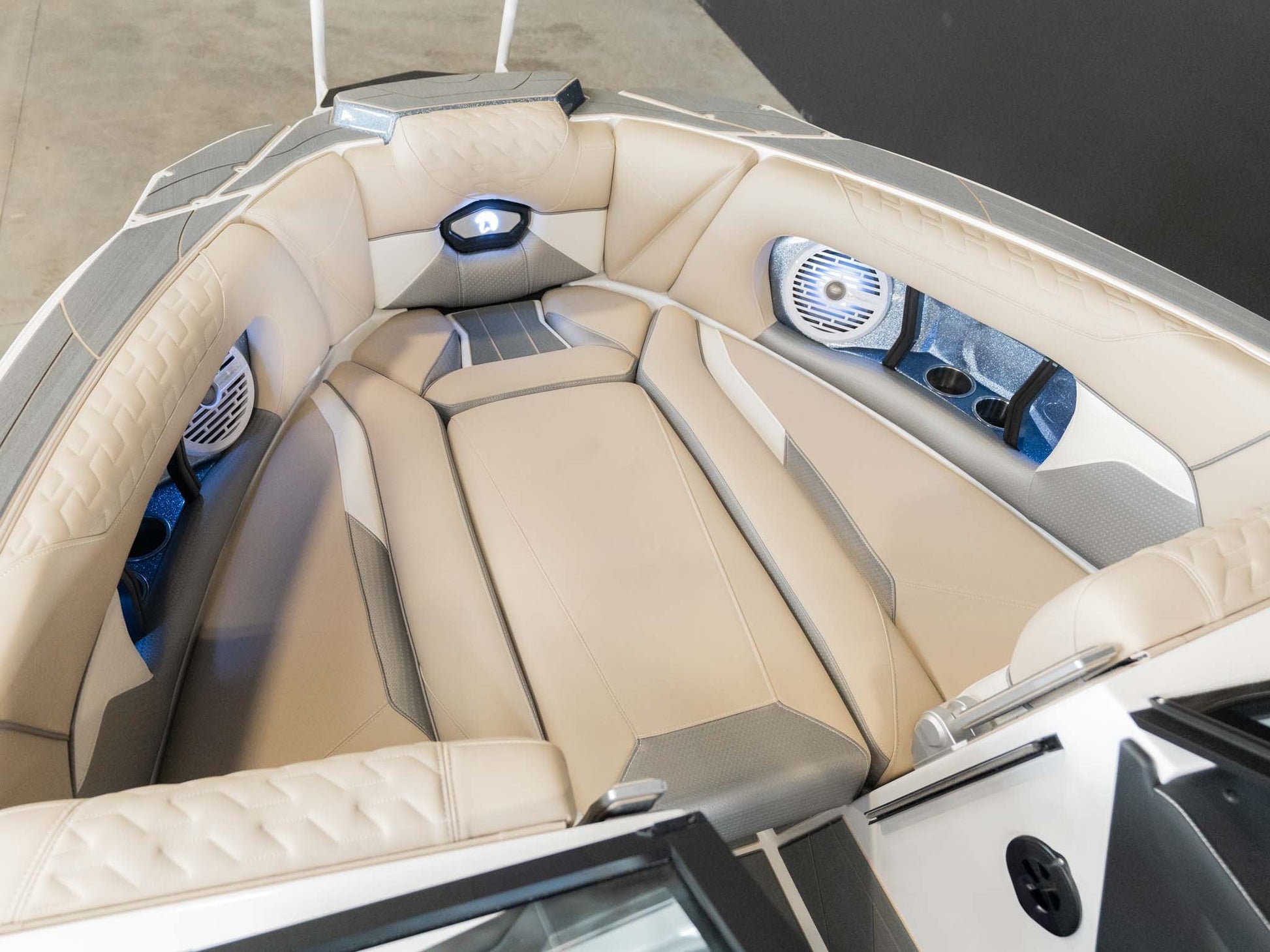 2025 Centurion Ri245 - Steel Blue / White - BoardCo Boats