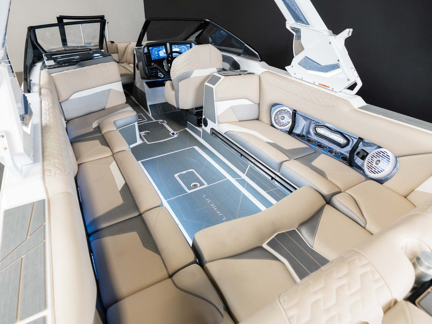 2025 Centurion Ri245 - Steel Blue / White - BoardCo Boats