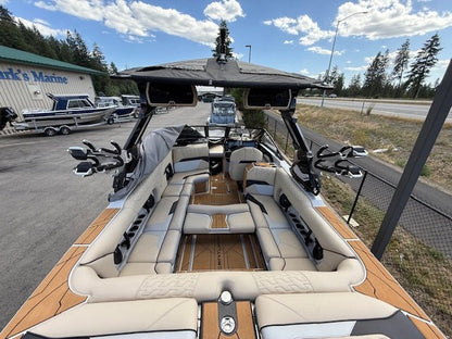 2025 Centurion Ri245 - Stone Grey / Tan - BoardCo Boats