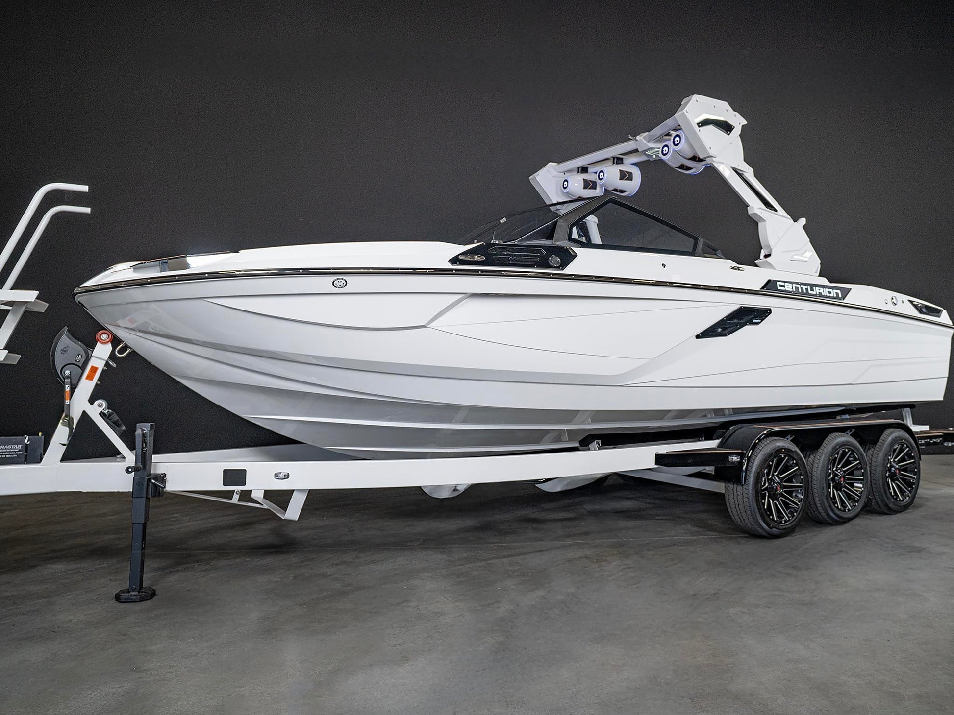 2025 Centurion Ri245 - White / Black / Tan - BoardCo Boats